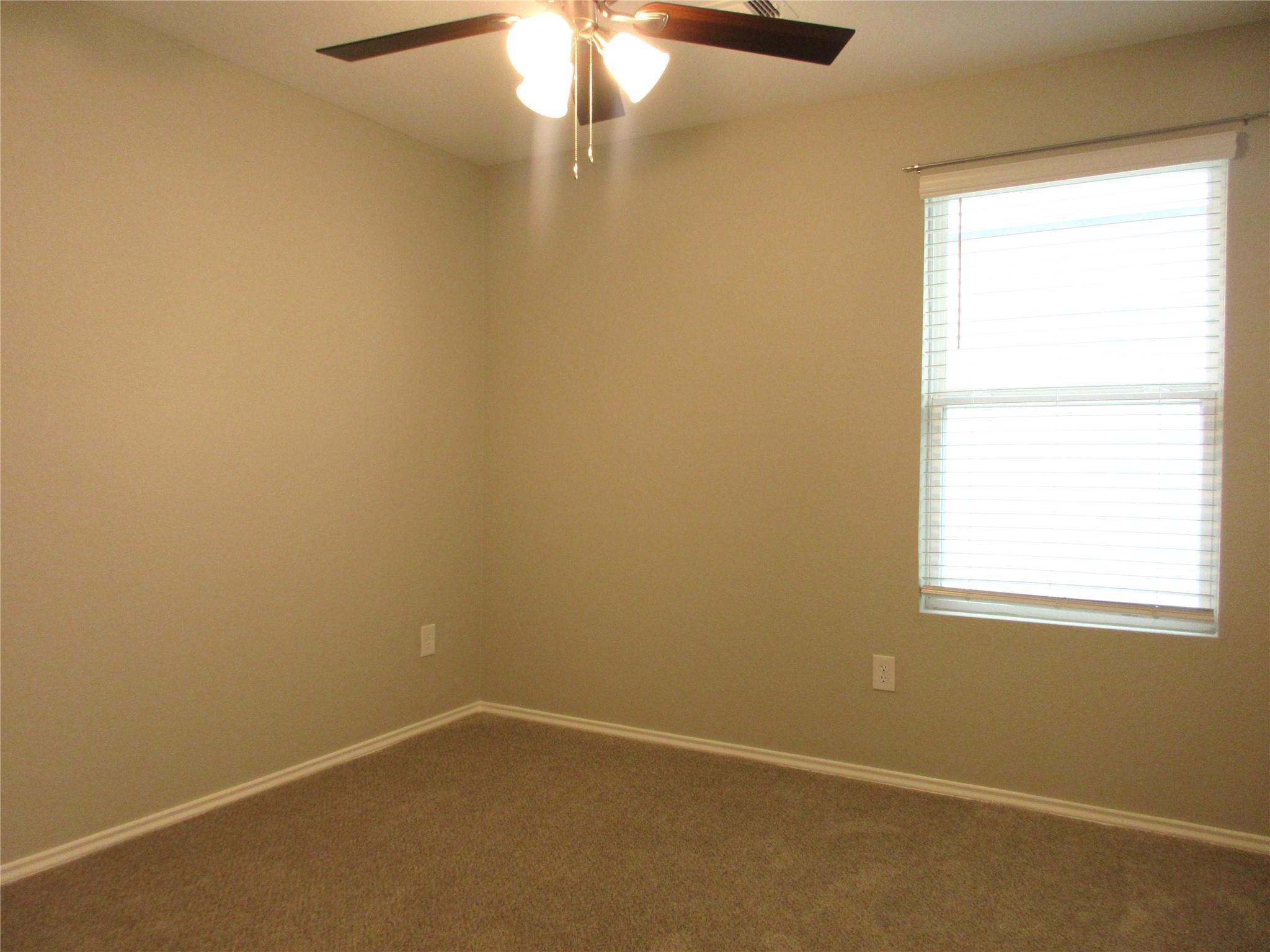 205 Granary Dr, Kyle, TX 78640