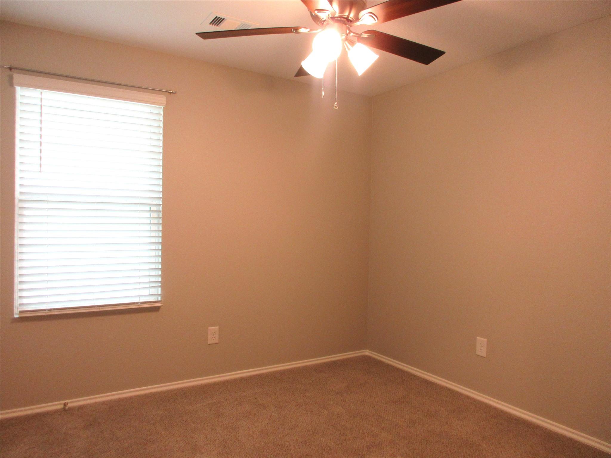 205 Granary Dr, Kyle, TX 78640