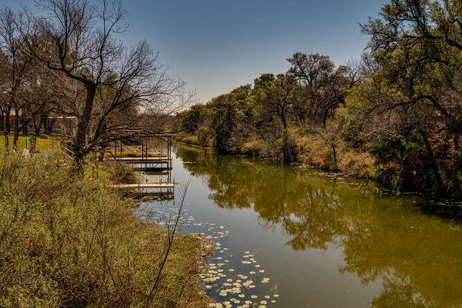 614 Pecan Creek Dr, Horseshoe Bay, TX 78657