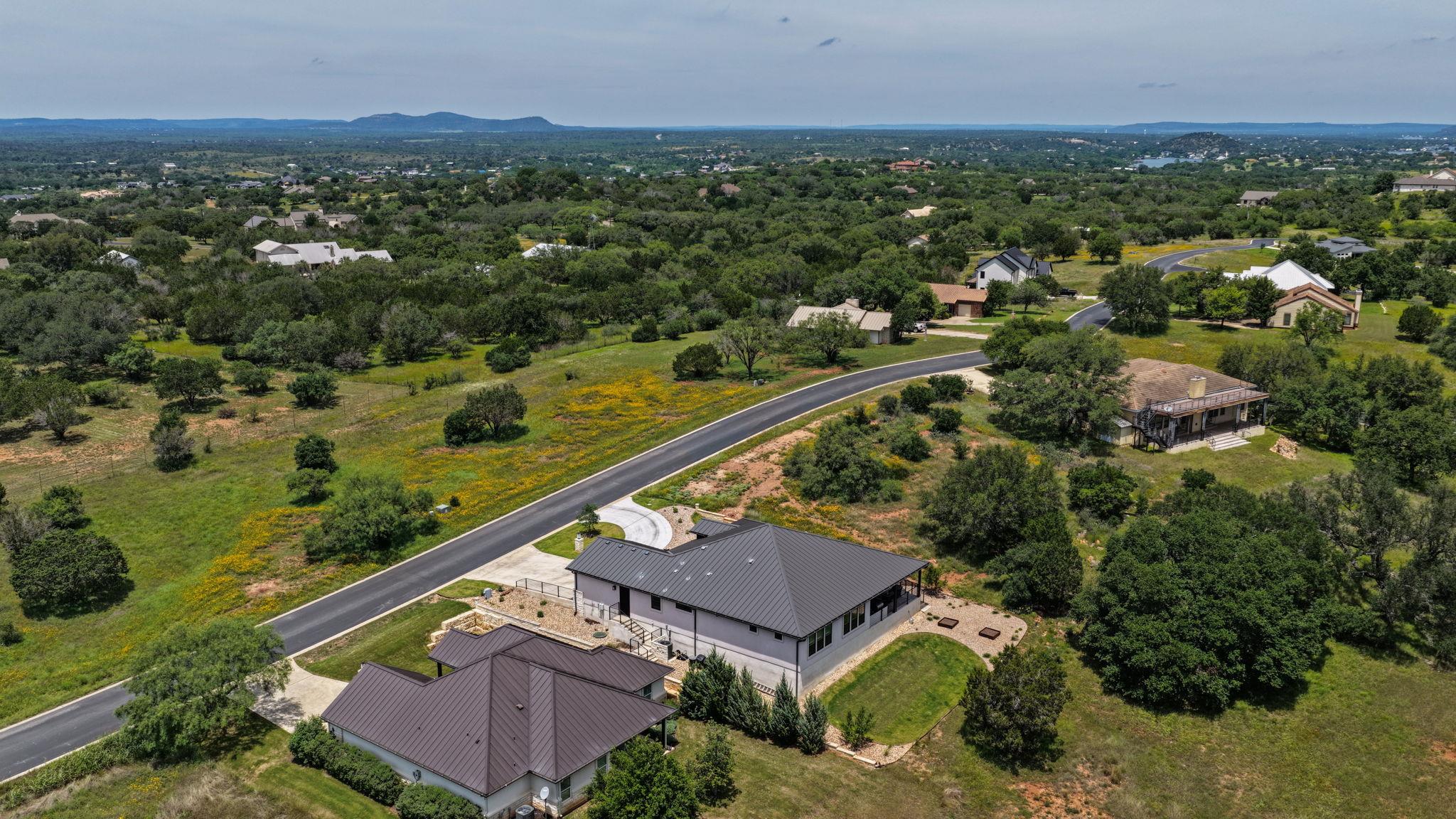 624 Broken Hills Dr, Horseshoe Bay, TX 78657