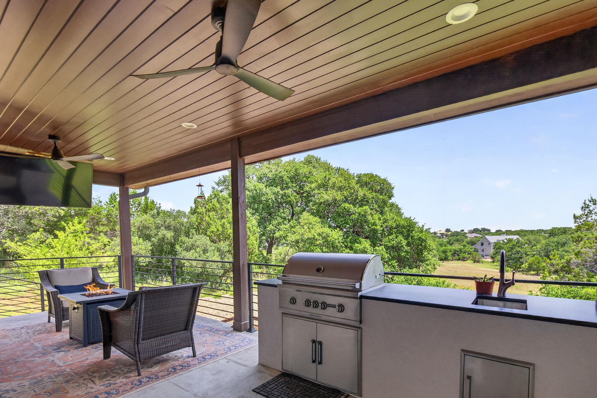 624 Broken Hills Dr, Horseshoe Bay, TX 78657