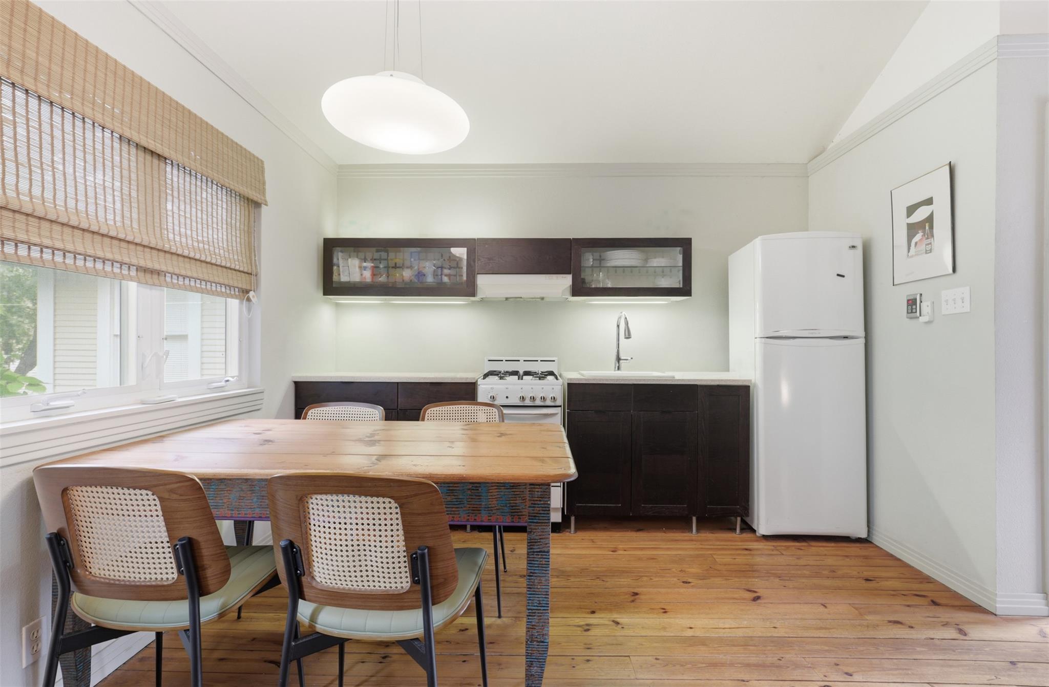 101 W 33rd St # B, Austin, TX 78705