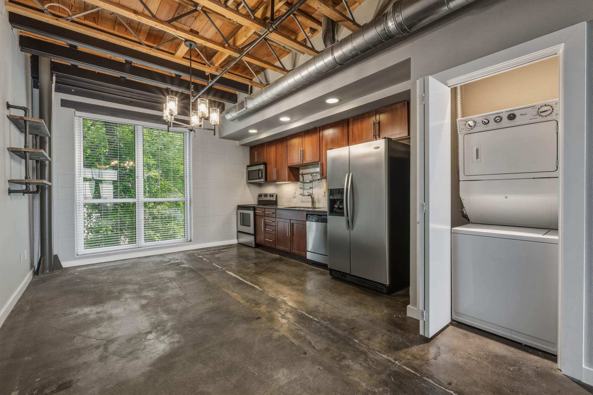 1305 E 6th St # 13, Austin, TX 78702