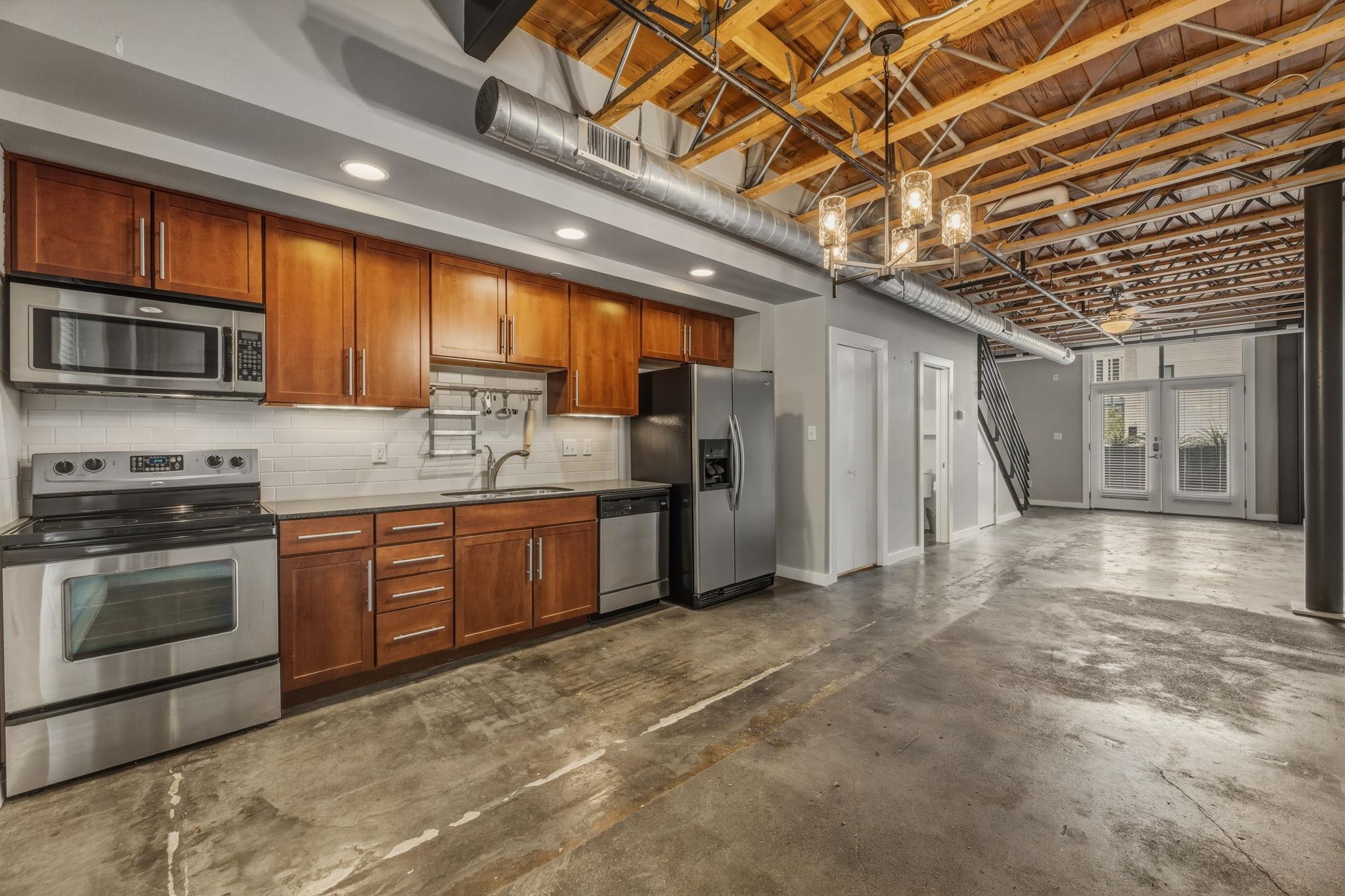 1305 E 6th St # 13, Austin, TX 78702