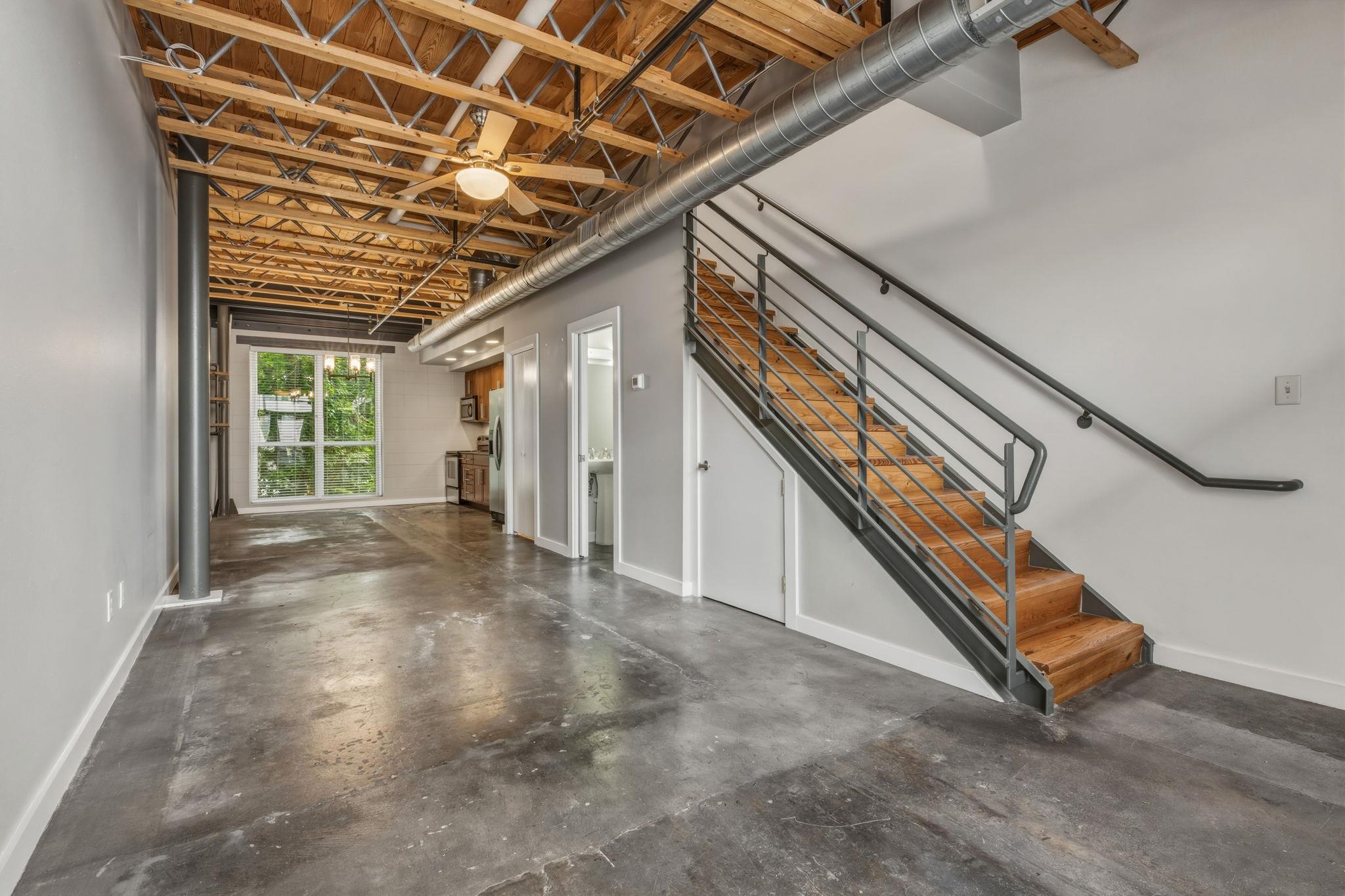1305 E 6th St # 13, Austin, TX 78702