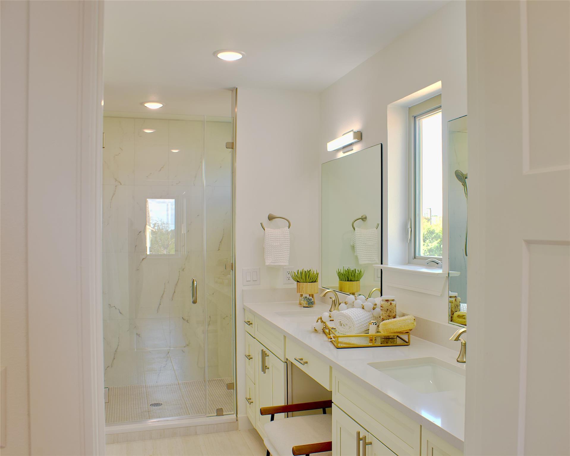 300 Tesla Circle Cir, Austin, TX 78681