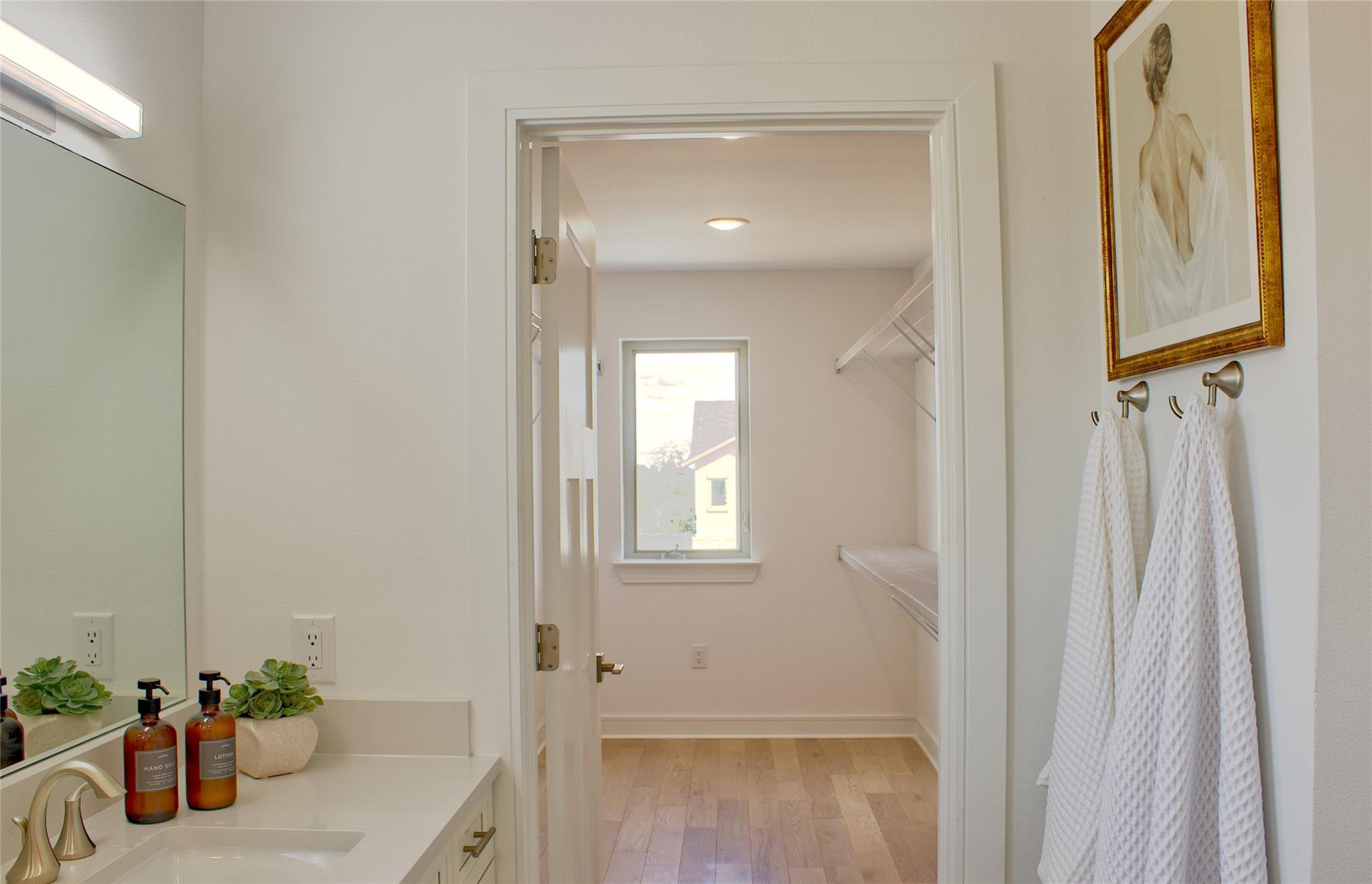 300 Tesla Circle Cir, Austin, TX 78681