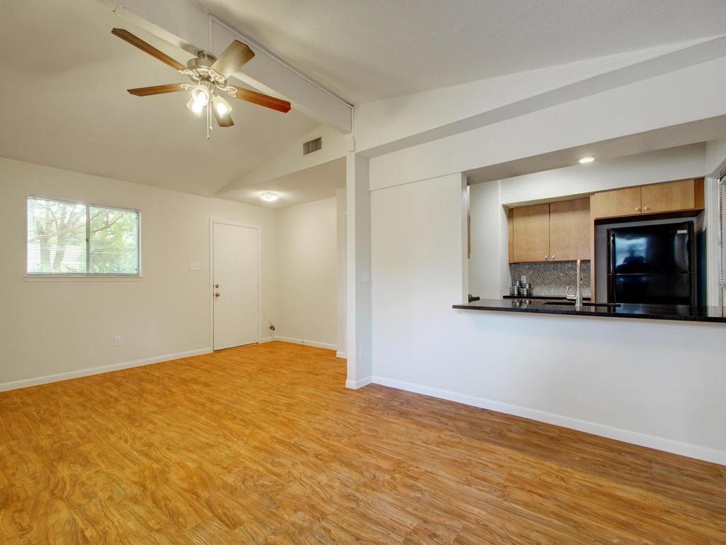 8516 Hathaway Dr # 2, Austin, TX 78757