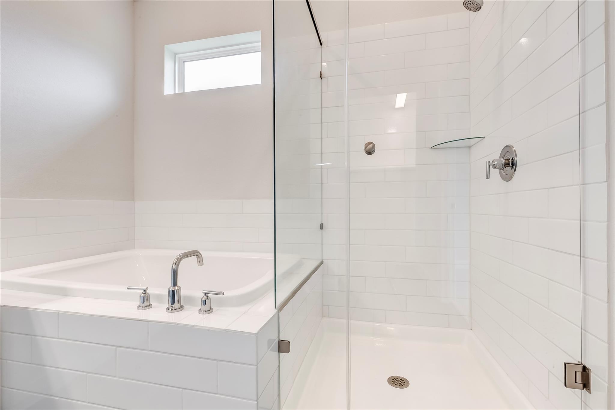 100 Patrick Herndon Dr, Bastrop, TX 78602