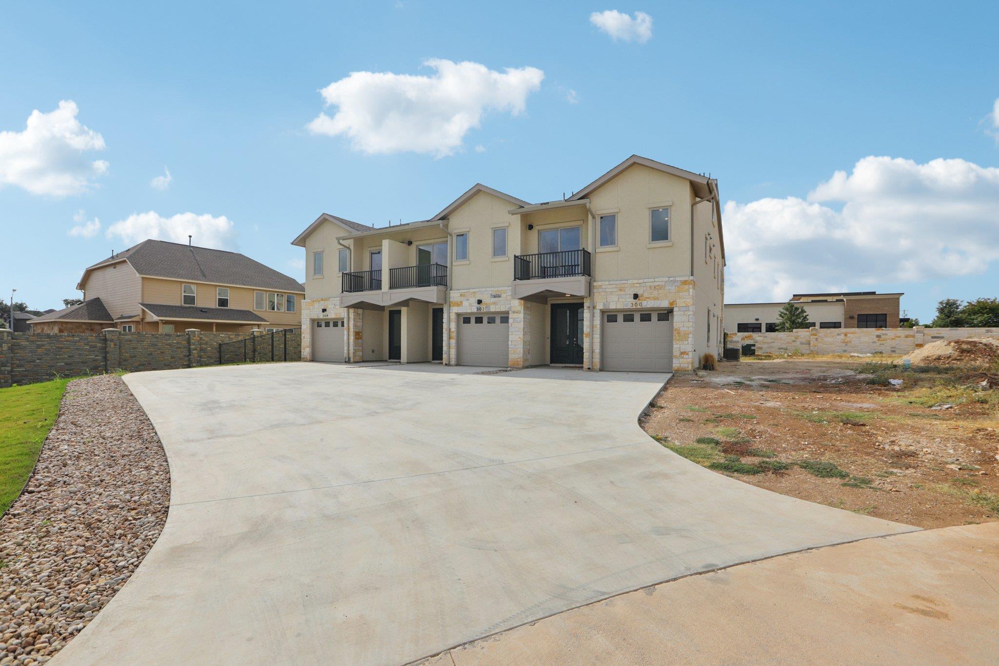302 Tesla Circle Cir, Austin, TX 78681