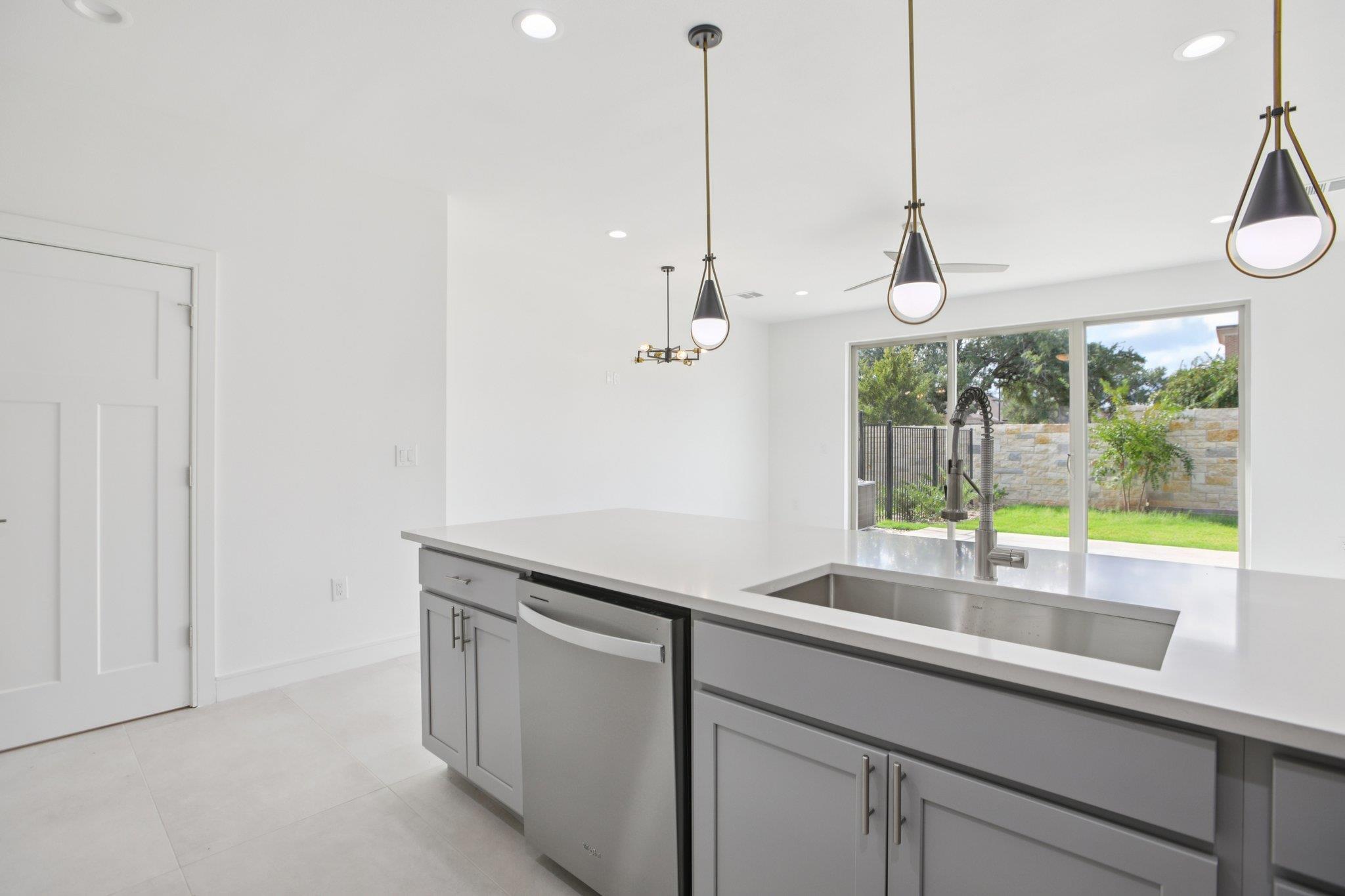 302 Tesla Circle Cir, Austin, TX 78681