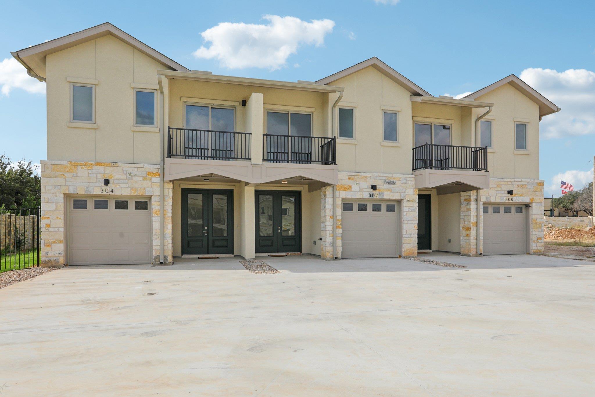 302 Tesla Circle Cir, Austin, TX 78681