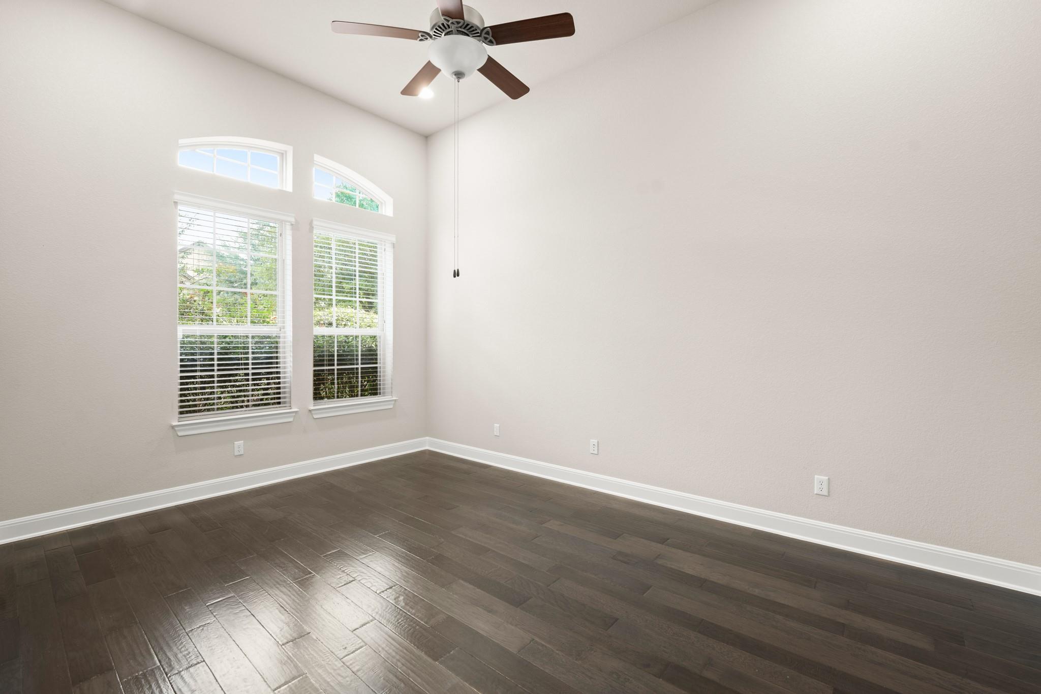 442 Jacksdaw Dr, Austin, TX 78737
