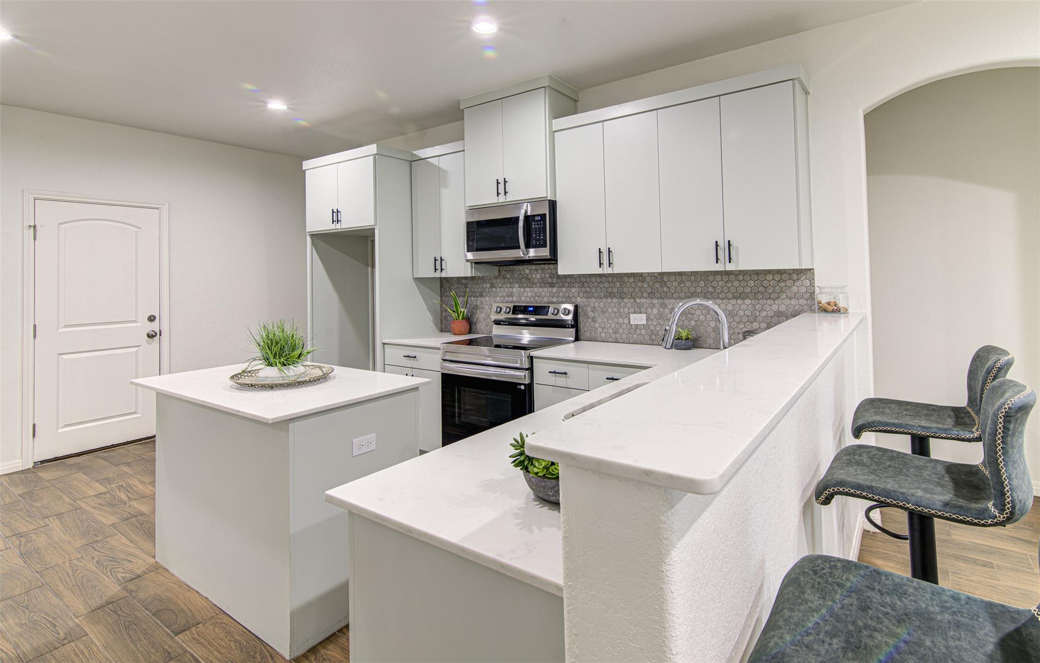 129 Kawainui Ln, Bastrop, TX 78602