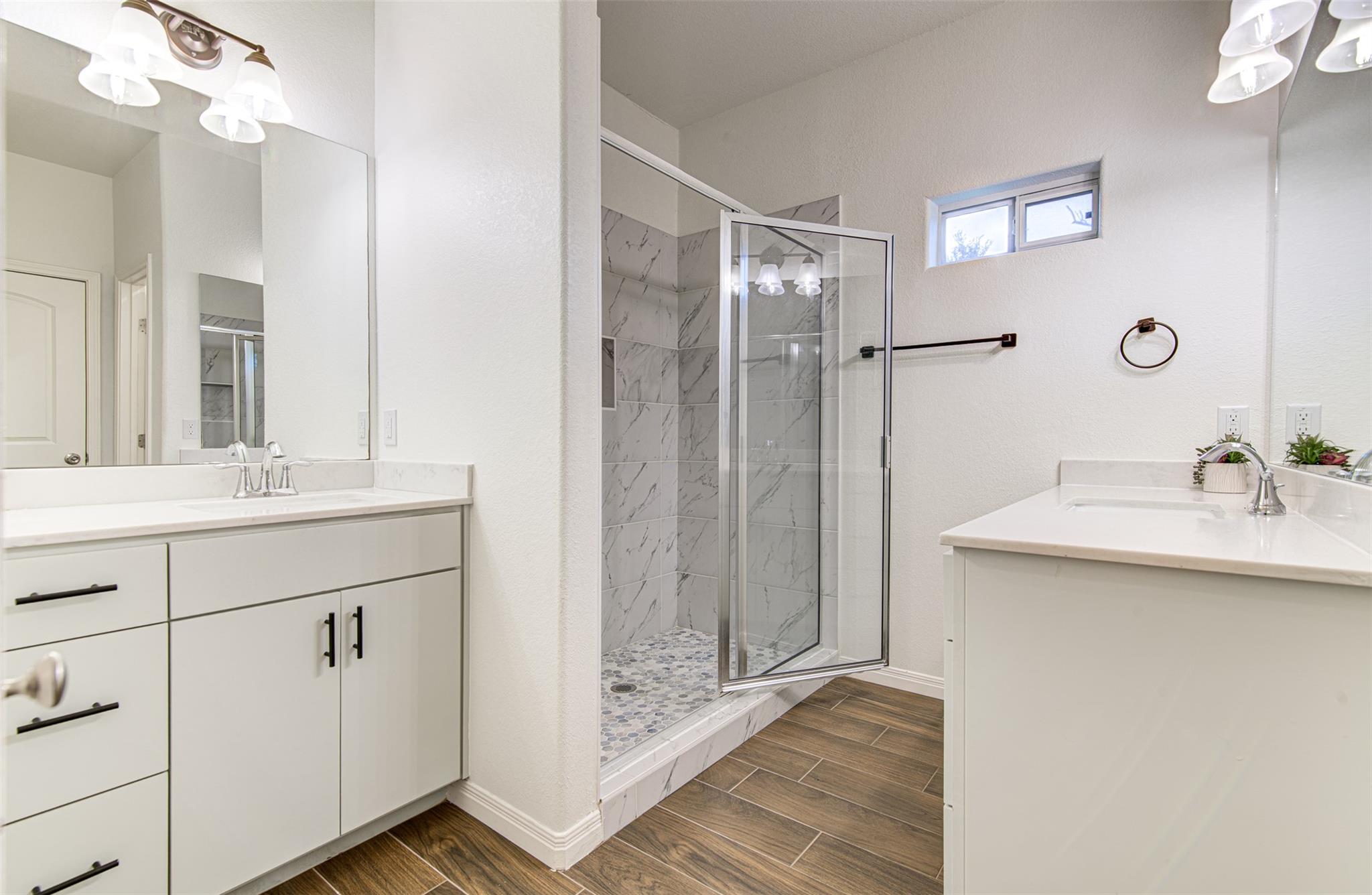 129 Kawainui Ln, Bastrop, TX 78602