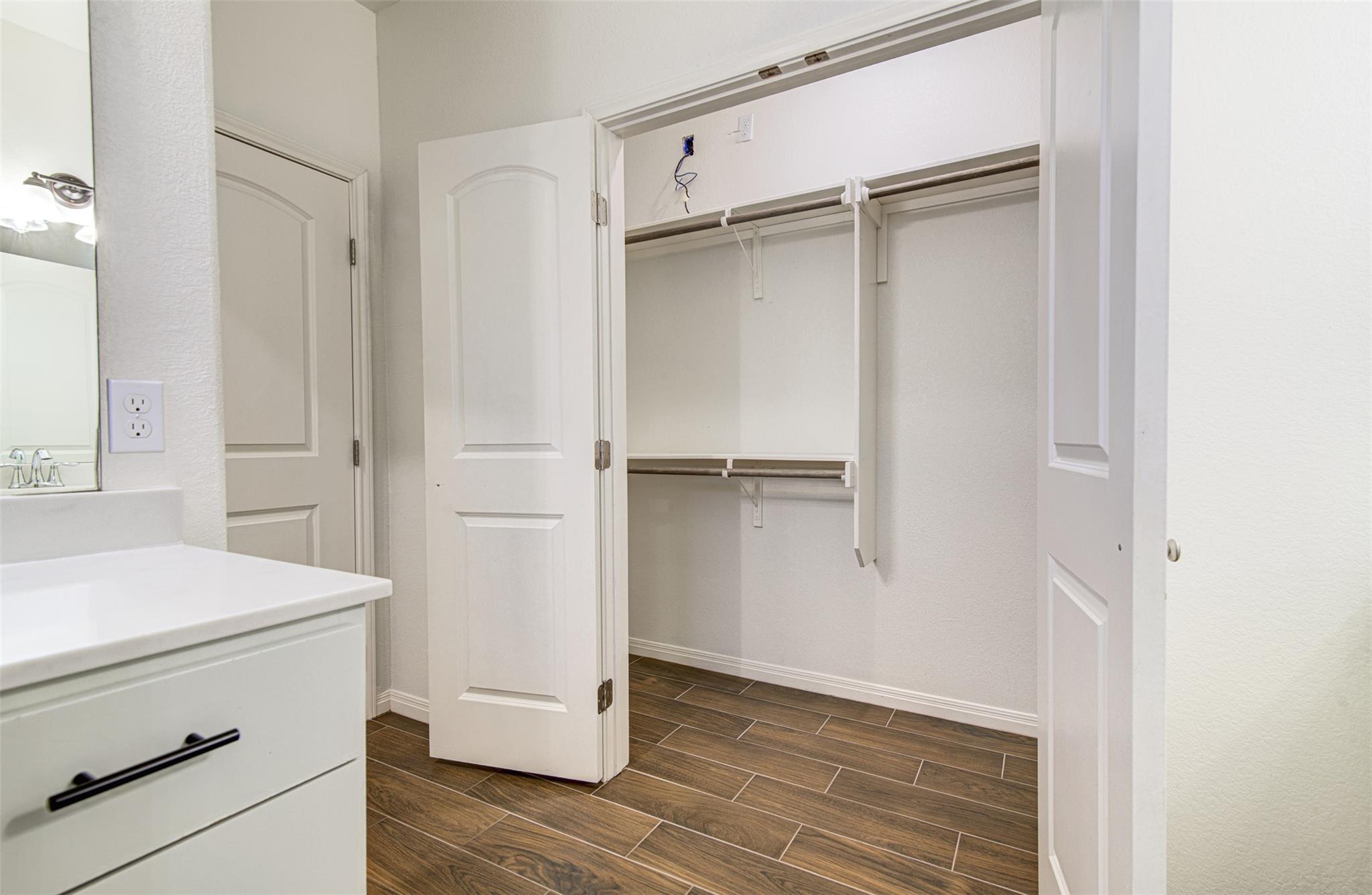 129 Kawainui Ln, Bastrop, TX 78602
