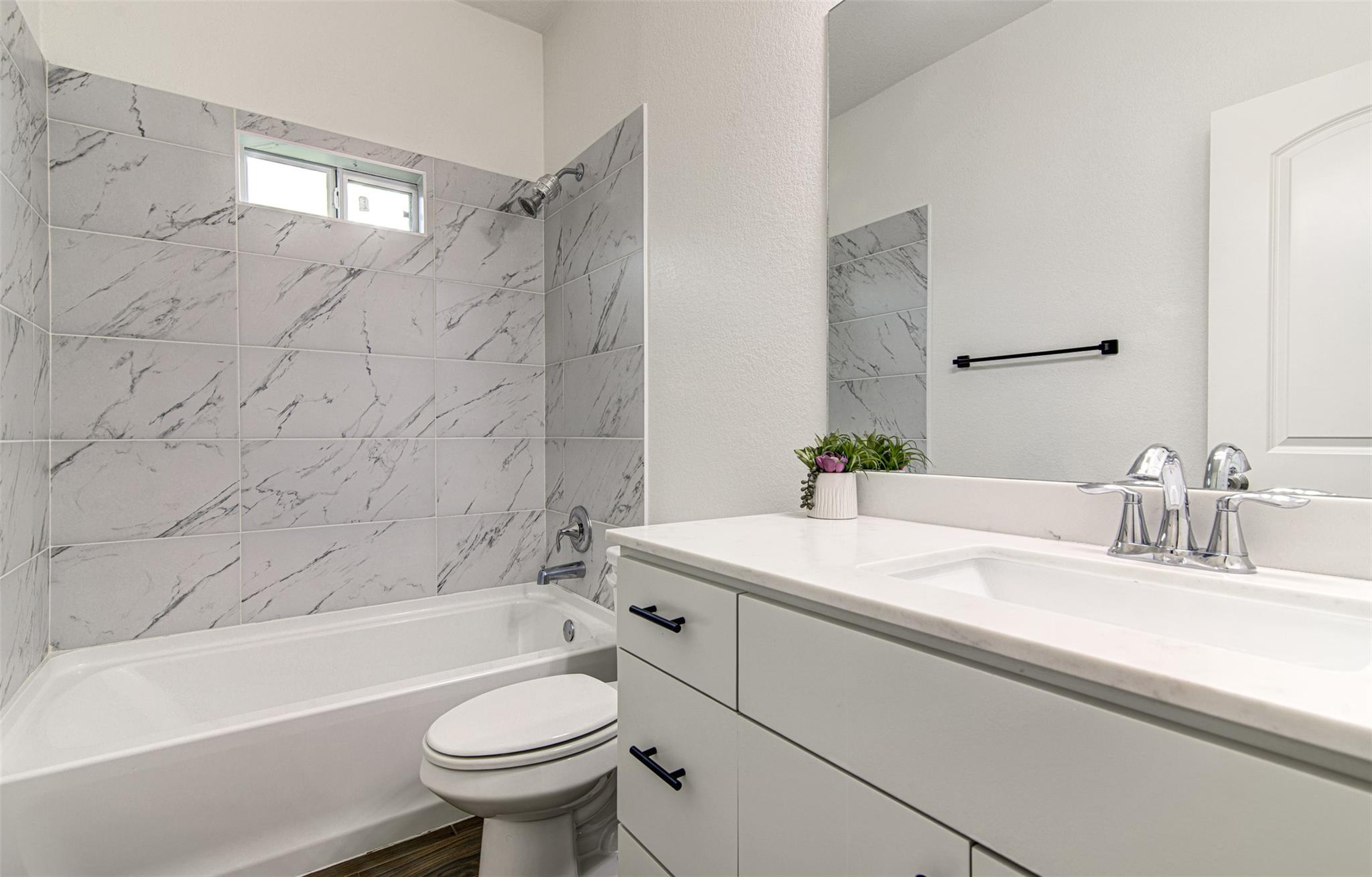 129 Kawainui Ln, Bastrop, TX 78602