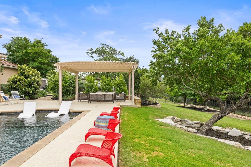 272 Whitney Woods Cir, Georgetown, TX 78633