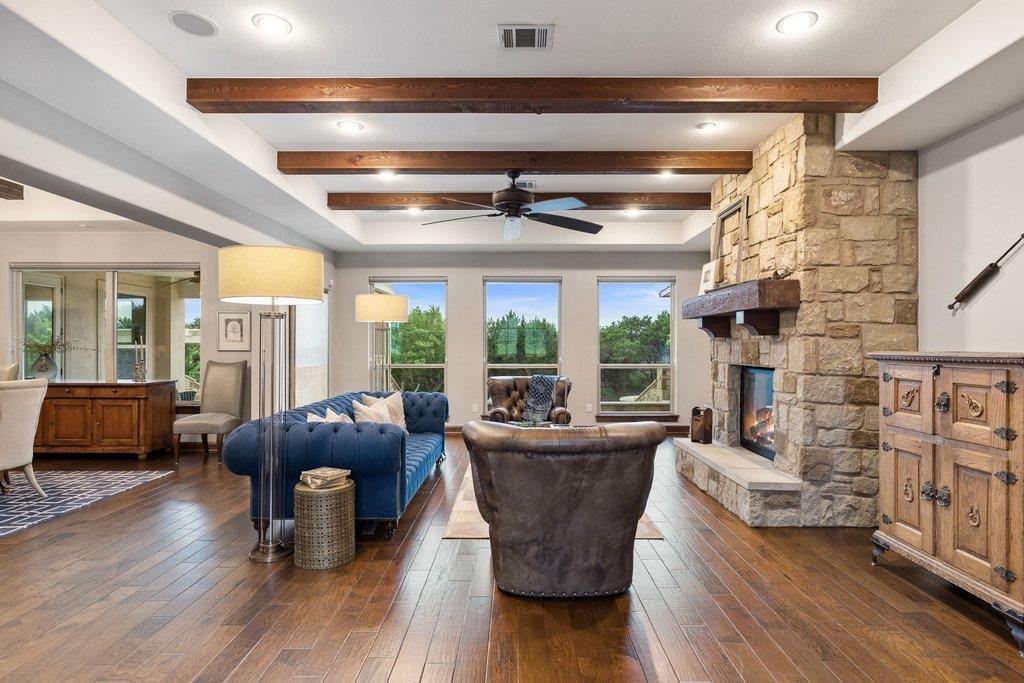 272 Whitney Woods Cir, Georgetown, TX 78633