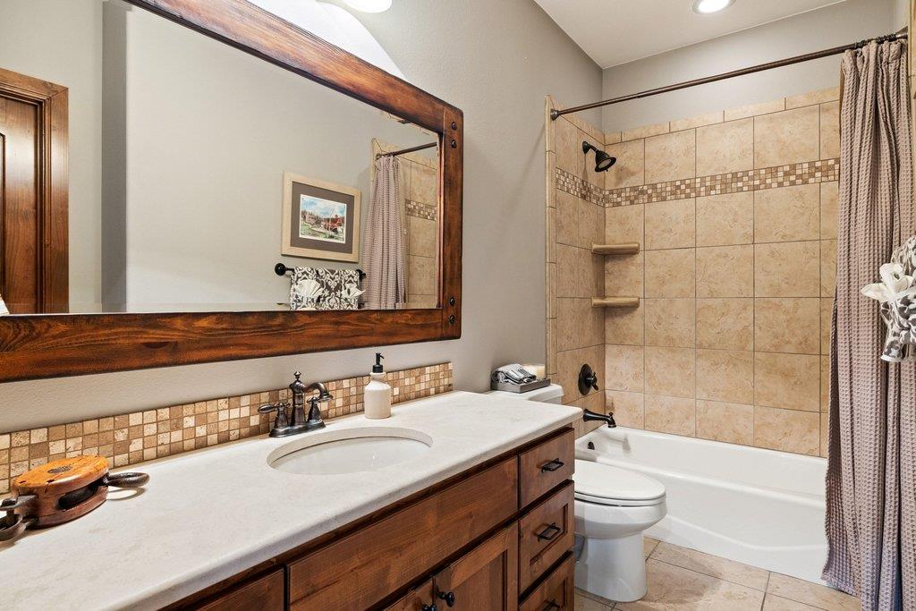 272 Whitney Woods Cir, Georgetown, TX 78633