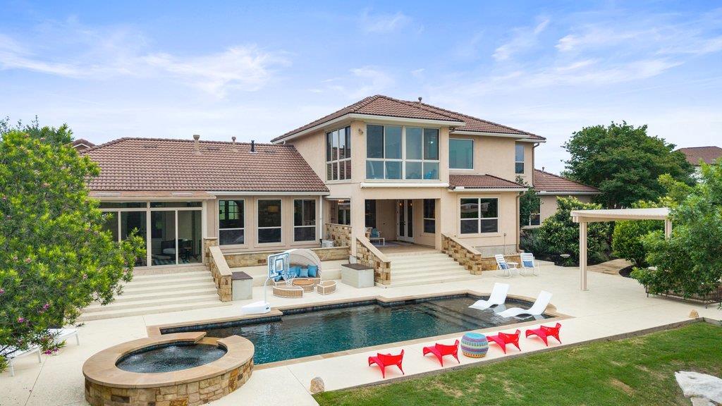 272 Whitney Woods Cir, Georgetown, TX 78633