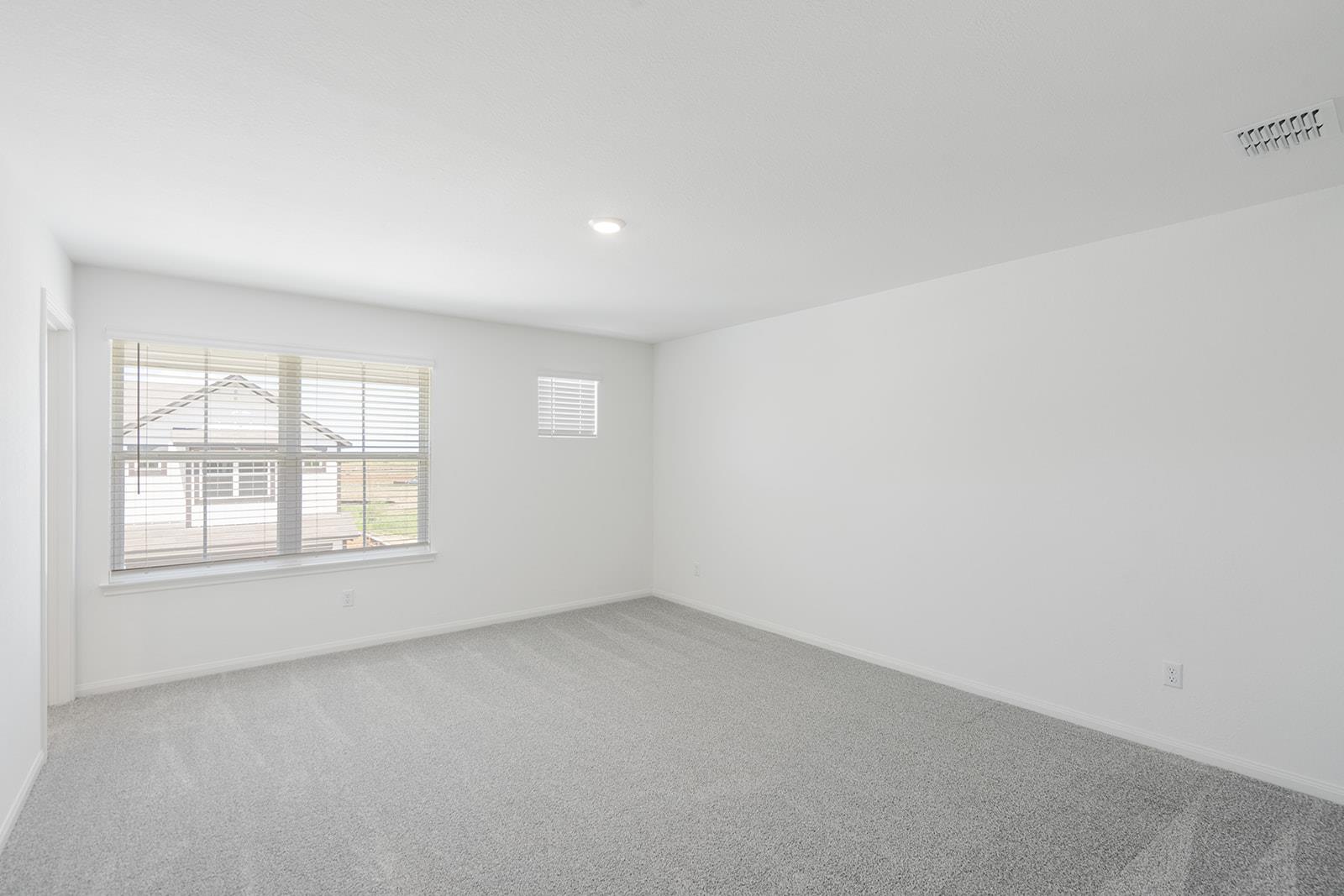 128 Desert Hare Dr, Jarrell, TX 76537