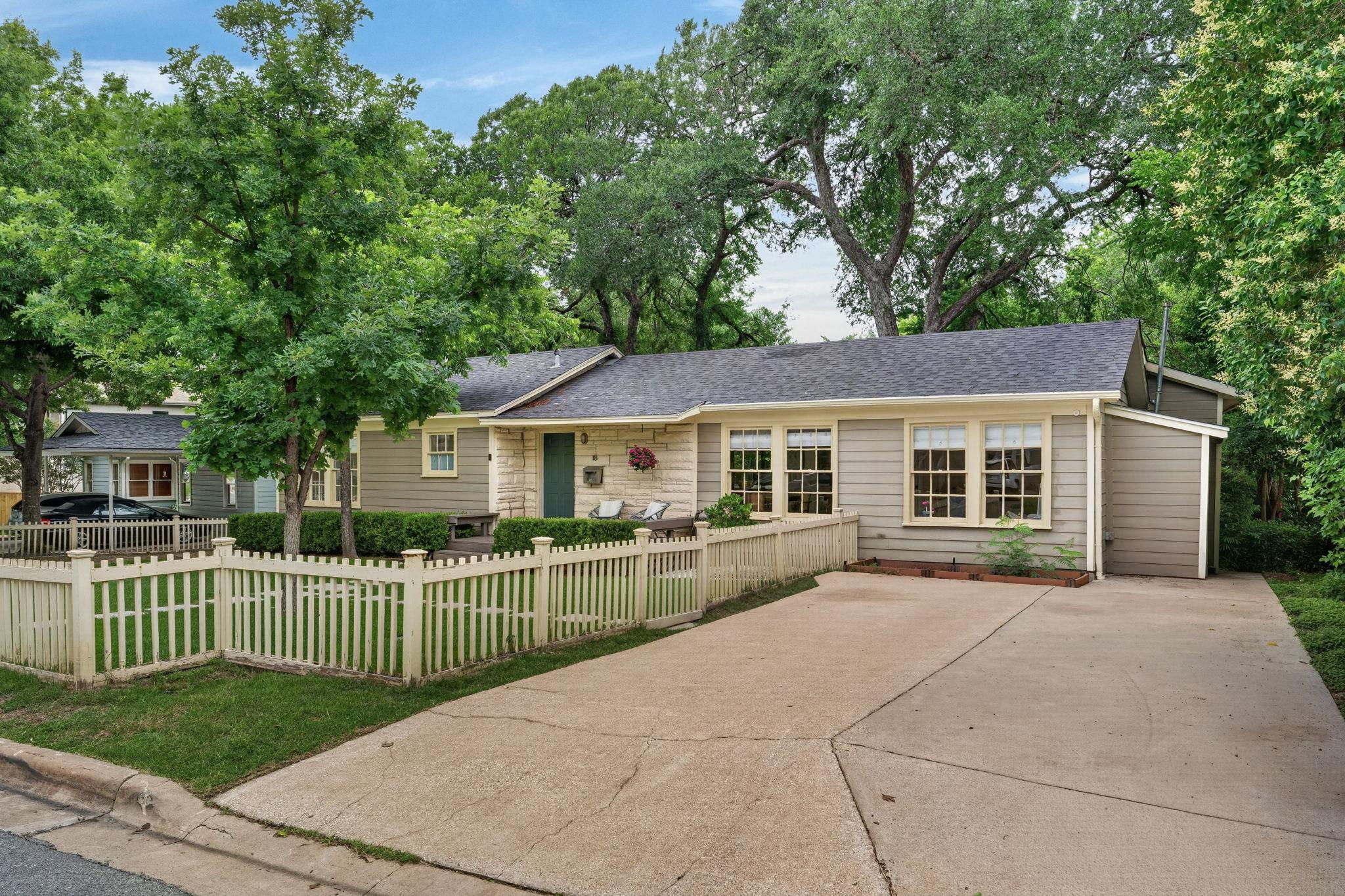 18 Margranita Cres, Austin, TX 78703
