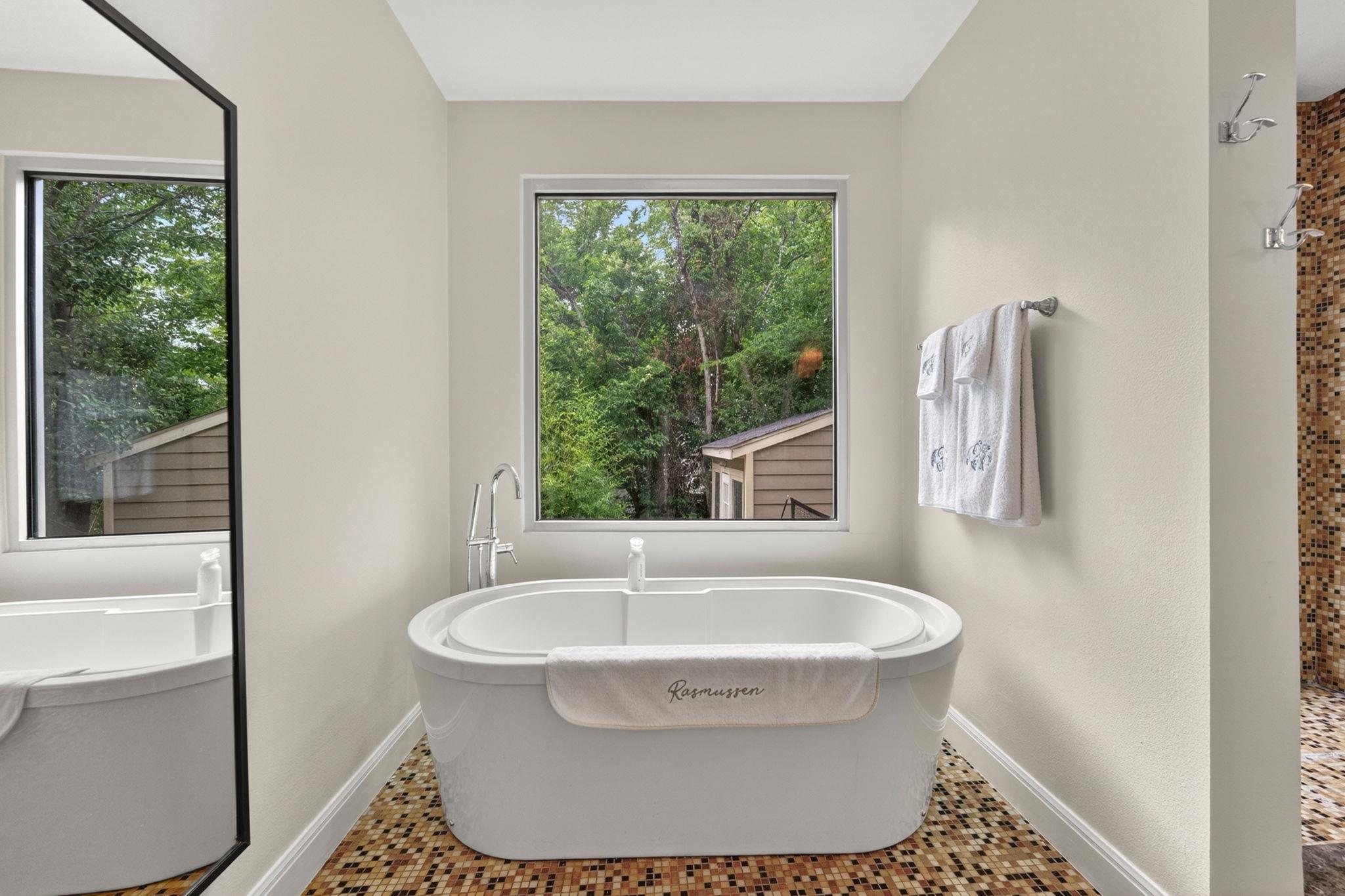 18 Margranita Cres, Austin, TX 78703