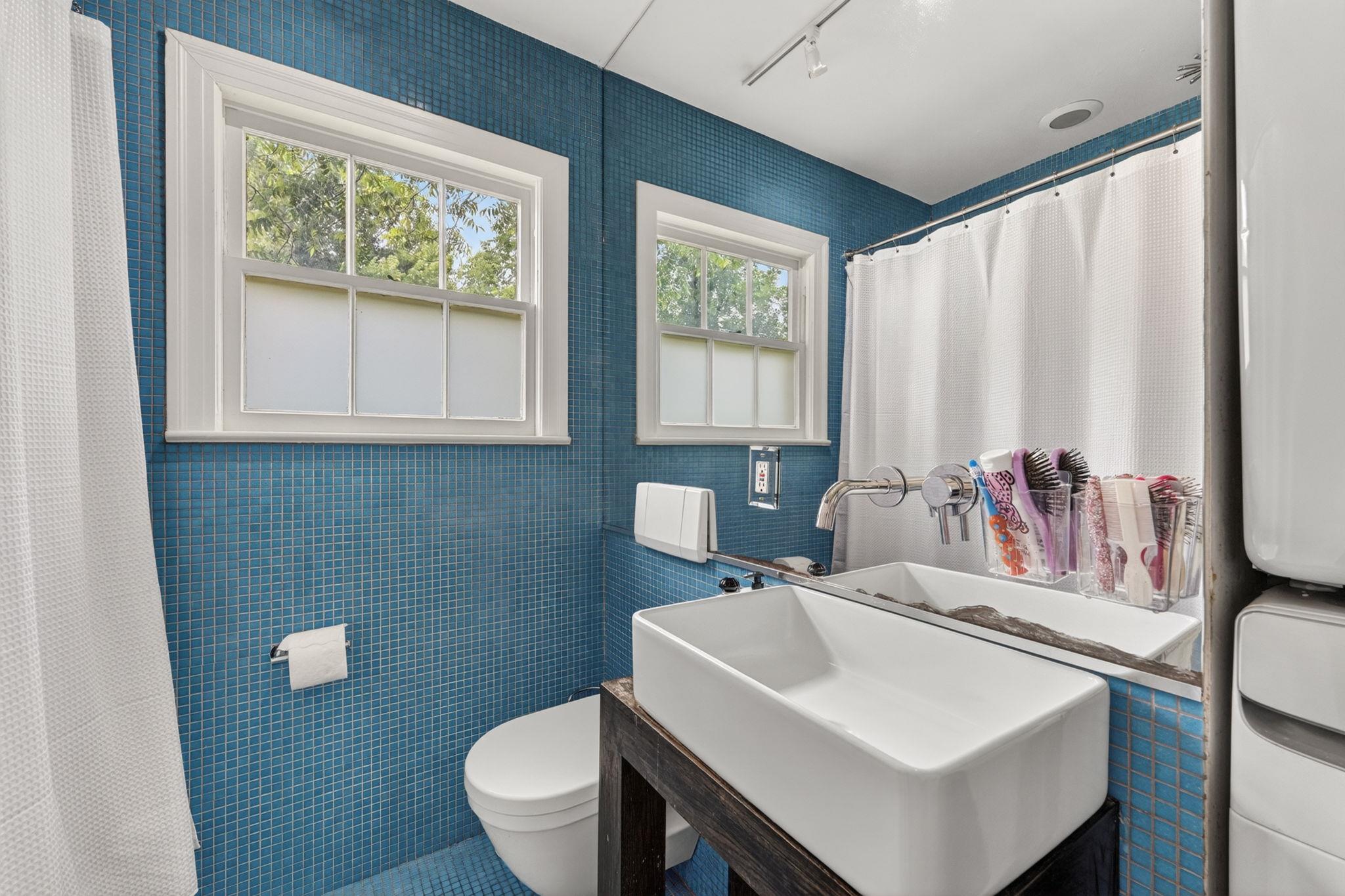 18 Margranita Cres, Austin, TX 78703