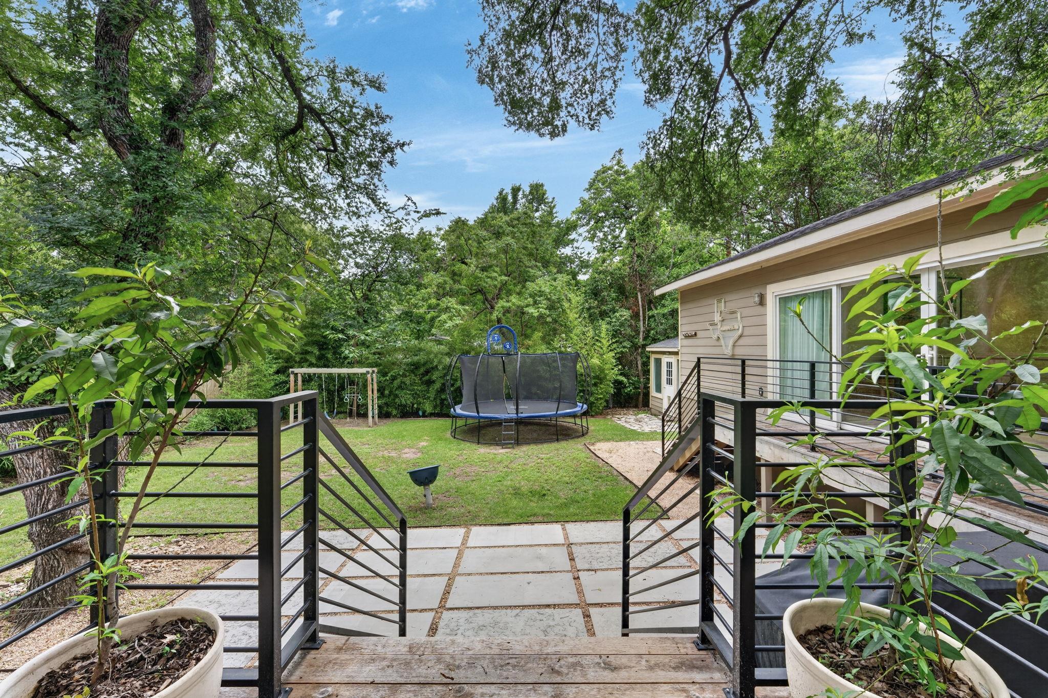 18 Margranita Cres, Austin, TX 78703