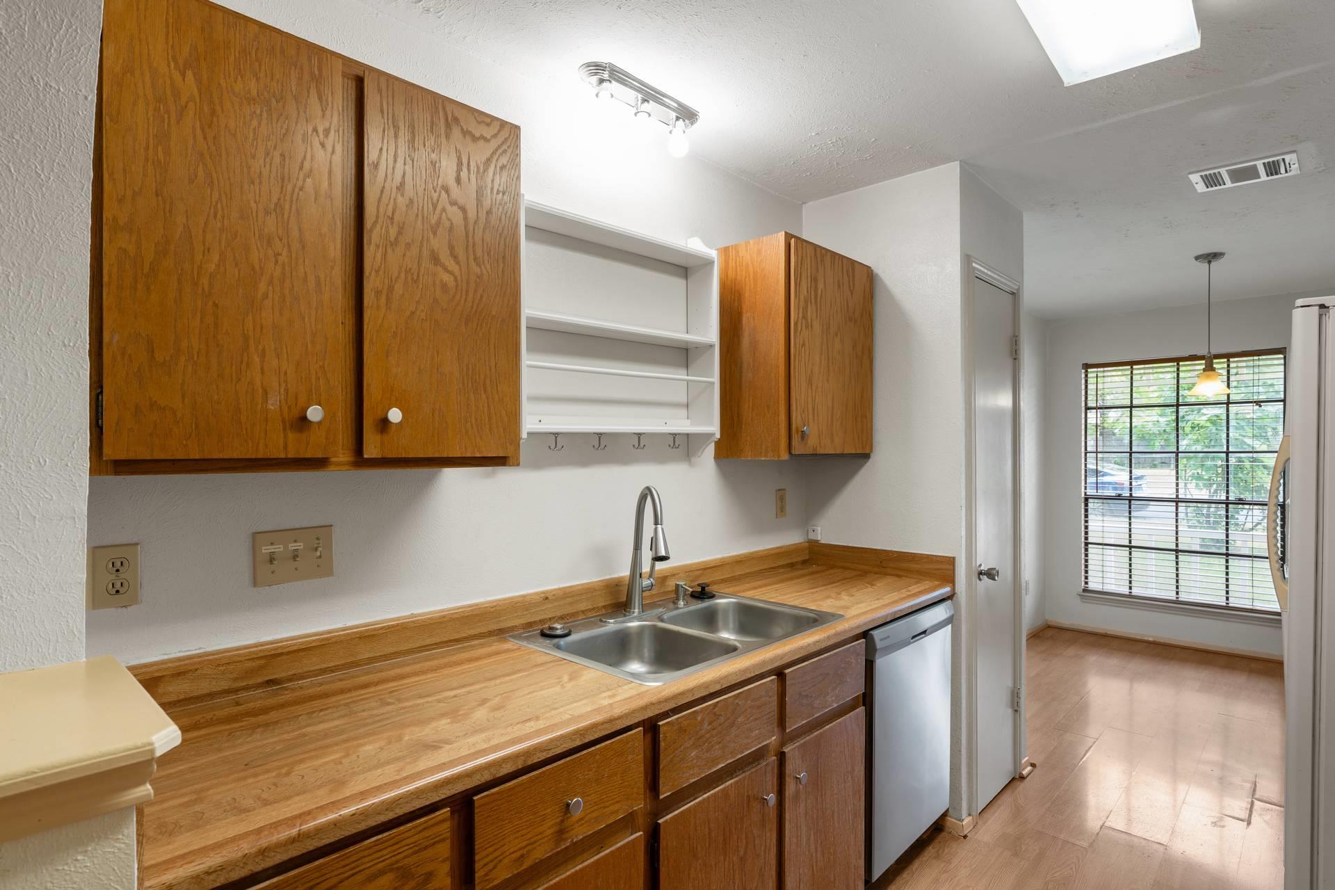 1716 Morning Quail Dr, Austin, TX 78758