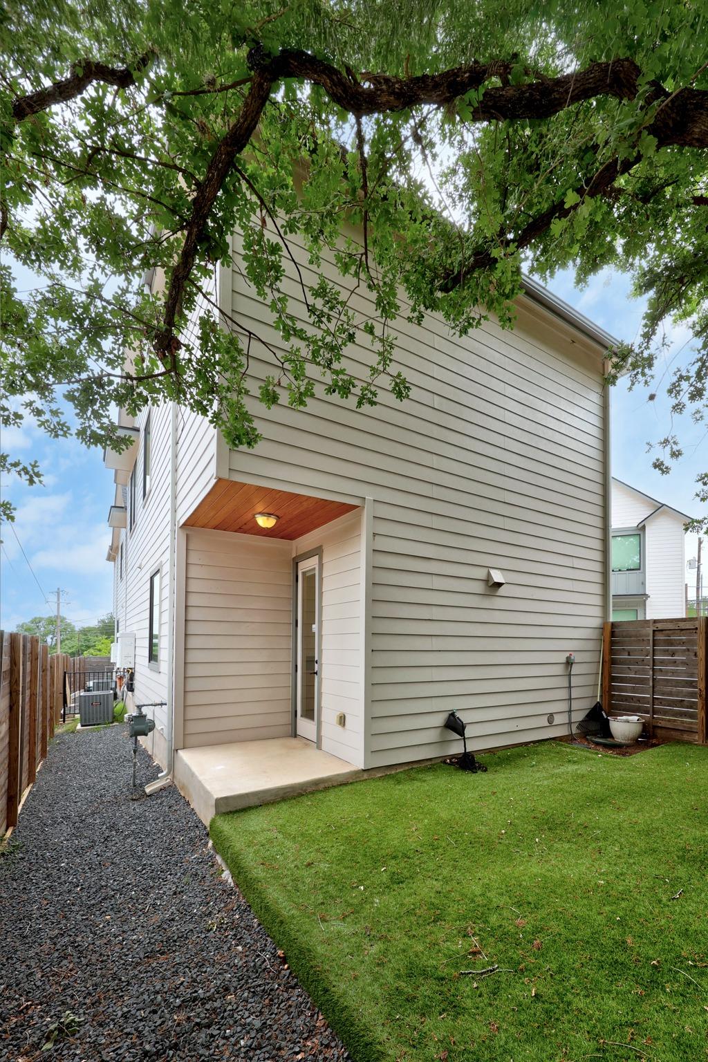 1140 Webberville Rd # 11, Austin, TX 78721