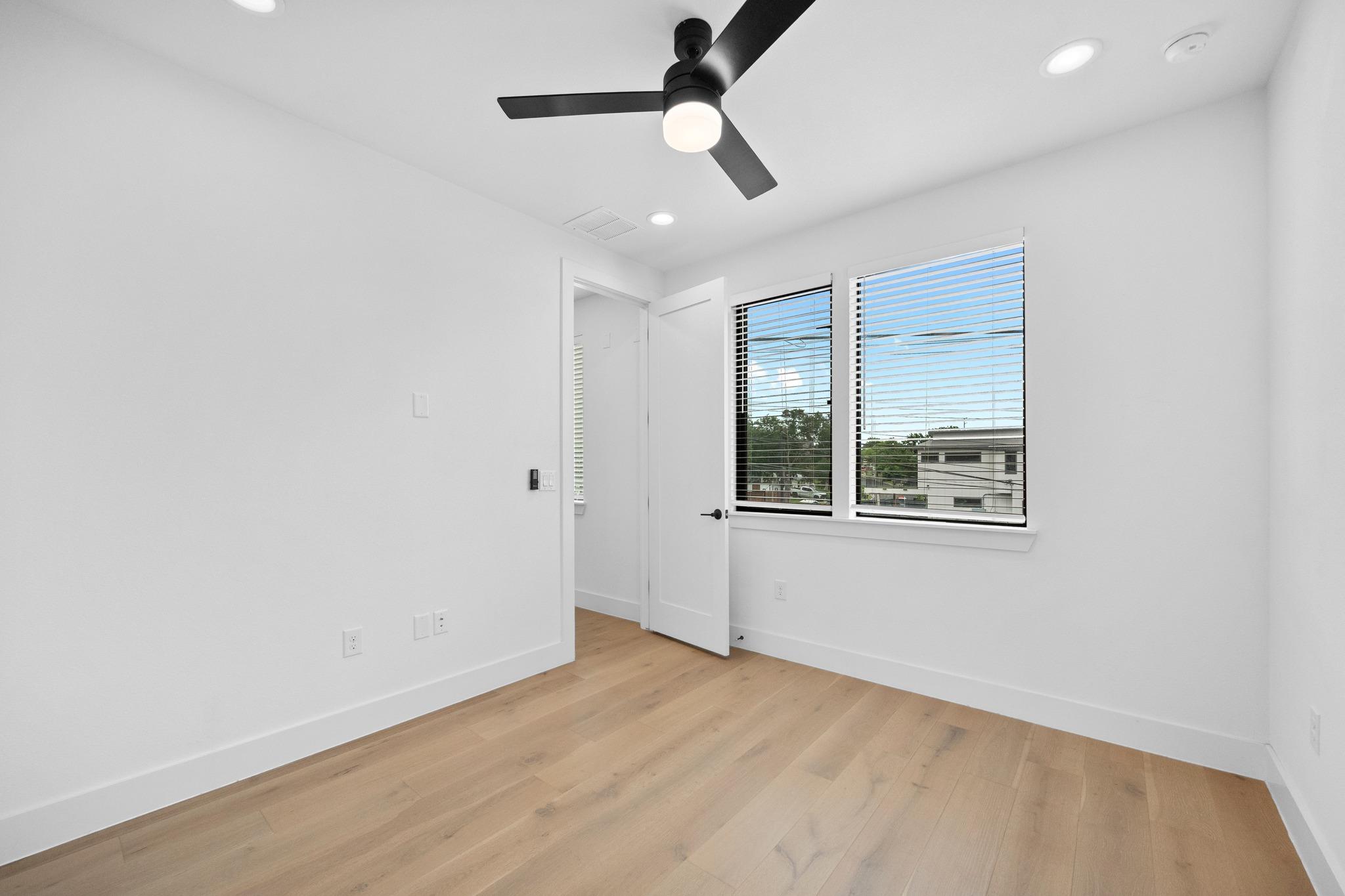 1140 Webberville Rd # 11, Austin, TX 78721