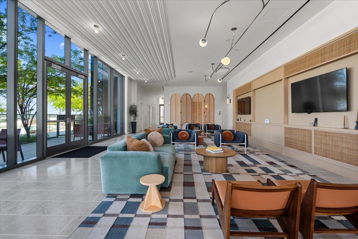 44 East Ave # 1609, Austin, TX 78701