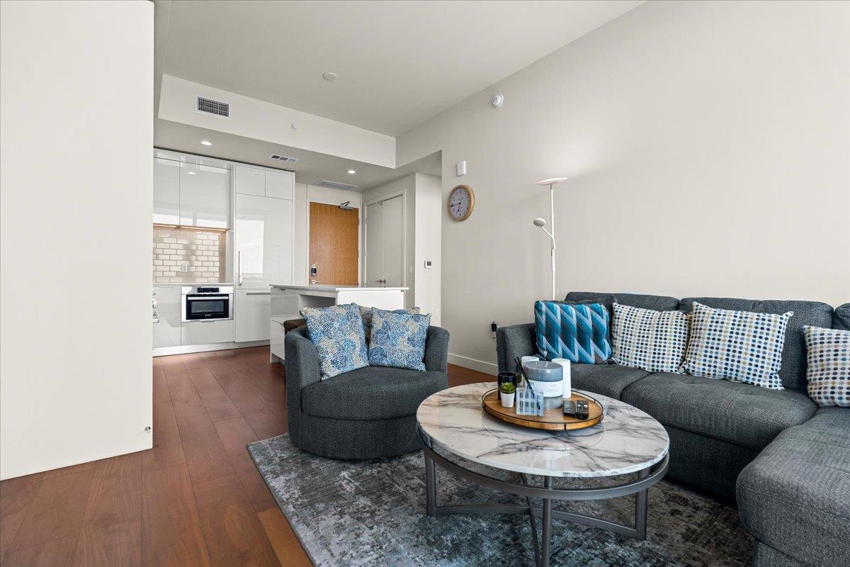 44 East Ave # 1609, Austin, TX 78701