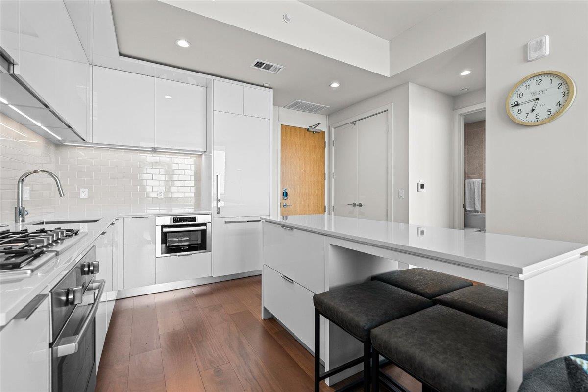 44 East Ave # 1609, Austin, TX 78701