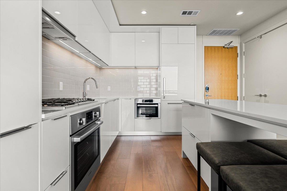 44 East Ave # 1609, Austin, TX 78701