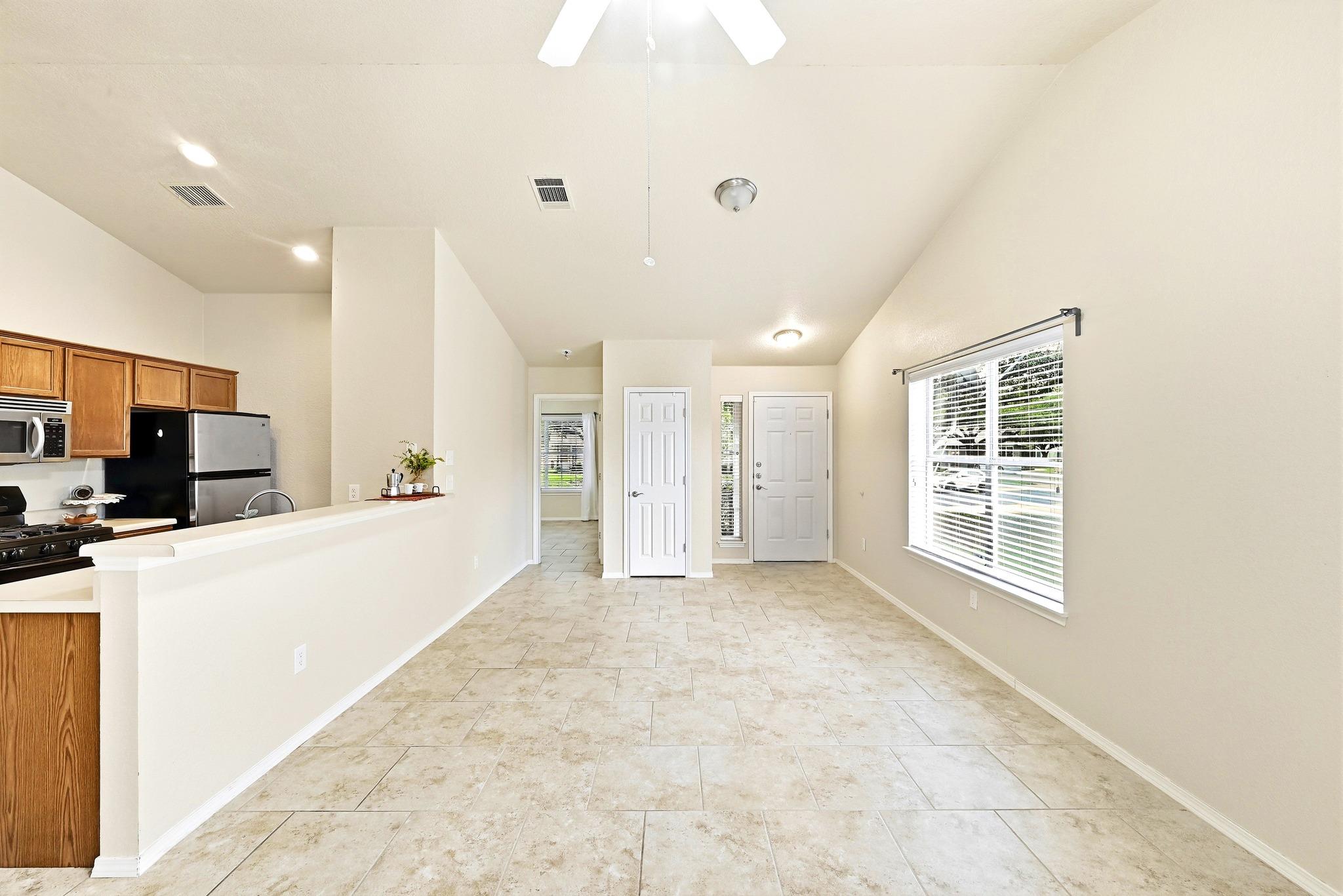 186 Prairie Springs Loop, Georgetown, TX 78626