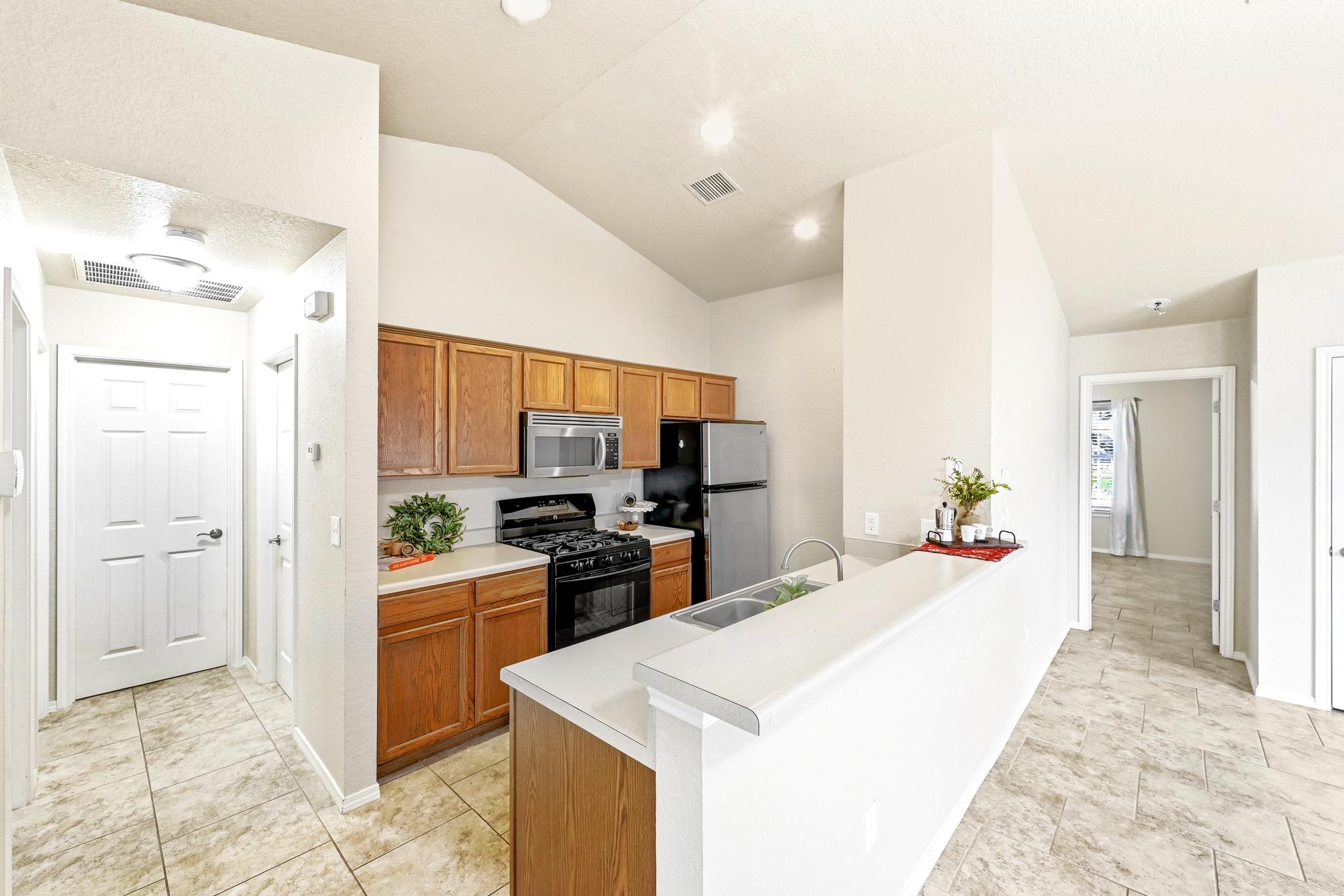 186 Prairie Springs Loop, Georgetown, TX 78626