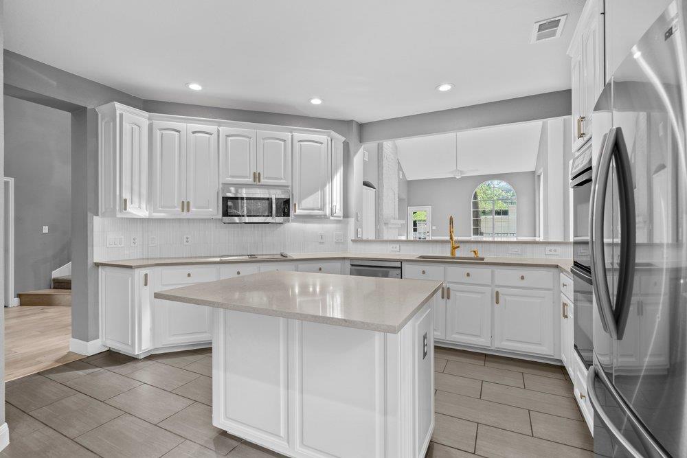 1815 Rue De St Tropez, Austin, TX 78746