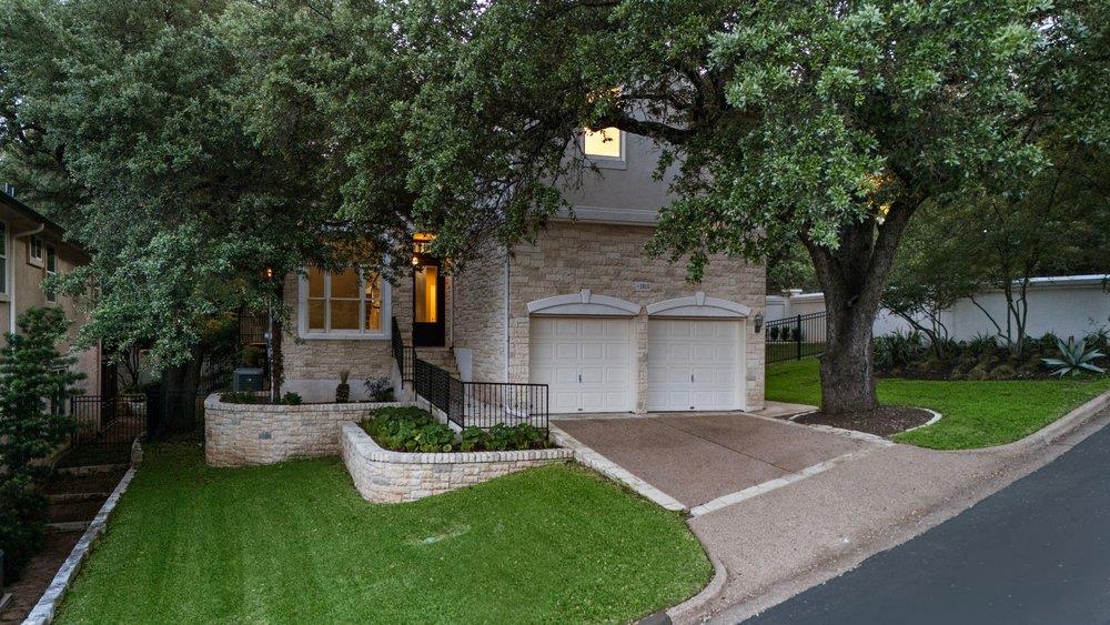 1815 Rue De St Tropez, Austin, TX 78746