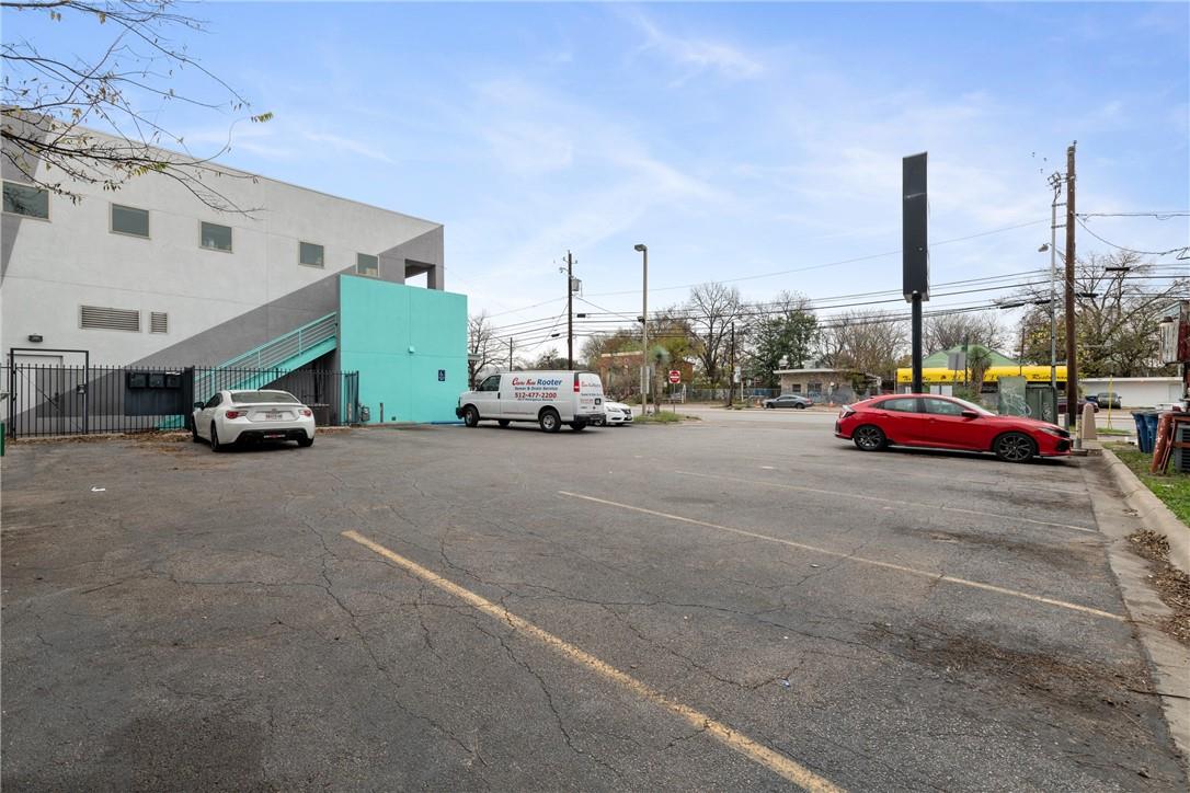 2601 E 7th St # 203, Austin, TX 78702