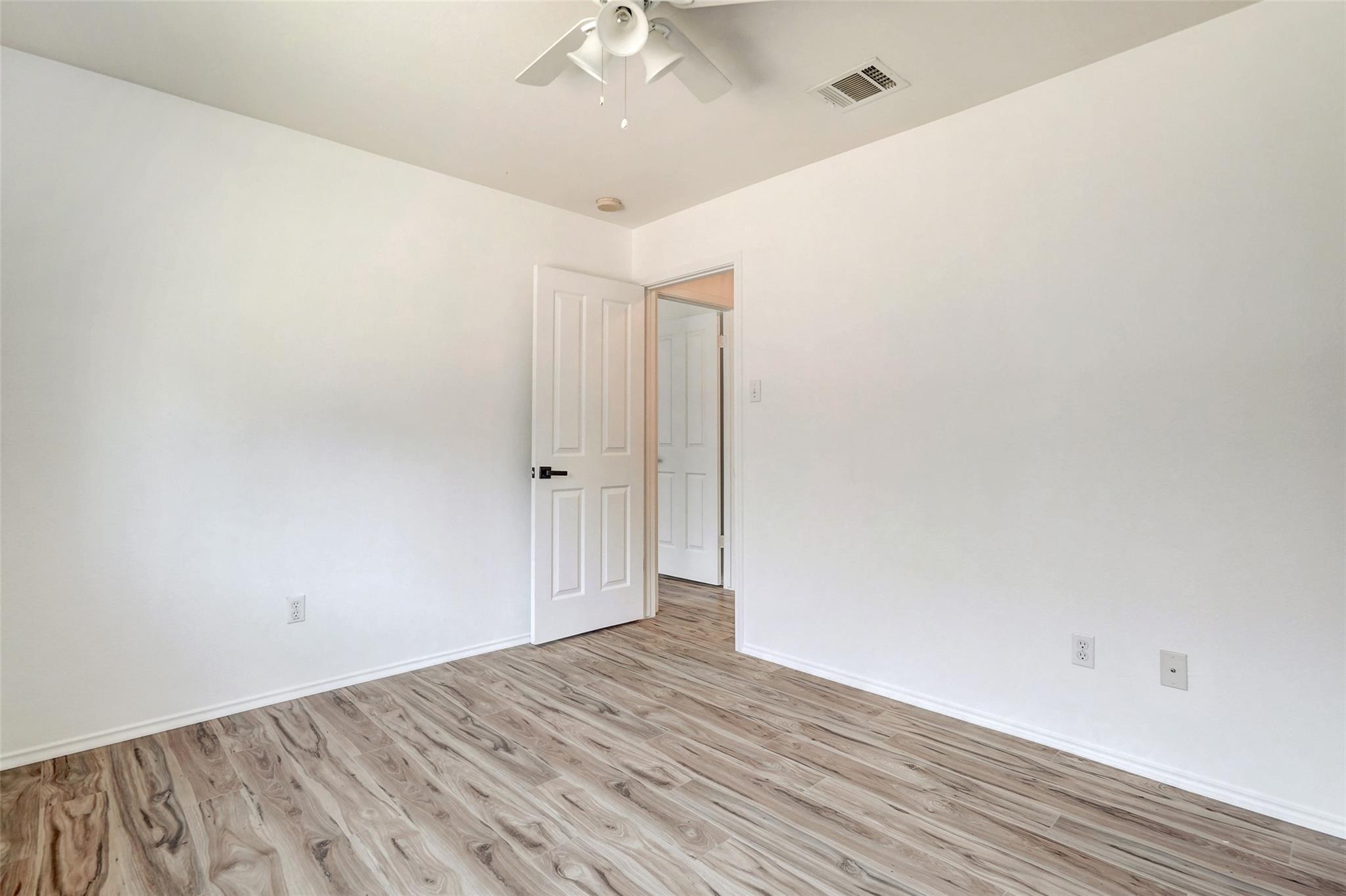 1305 Four Cabin Ct, Round Rock, TX 78665
