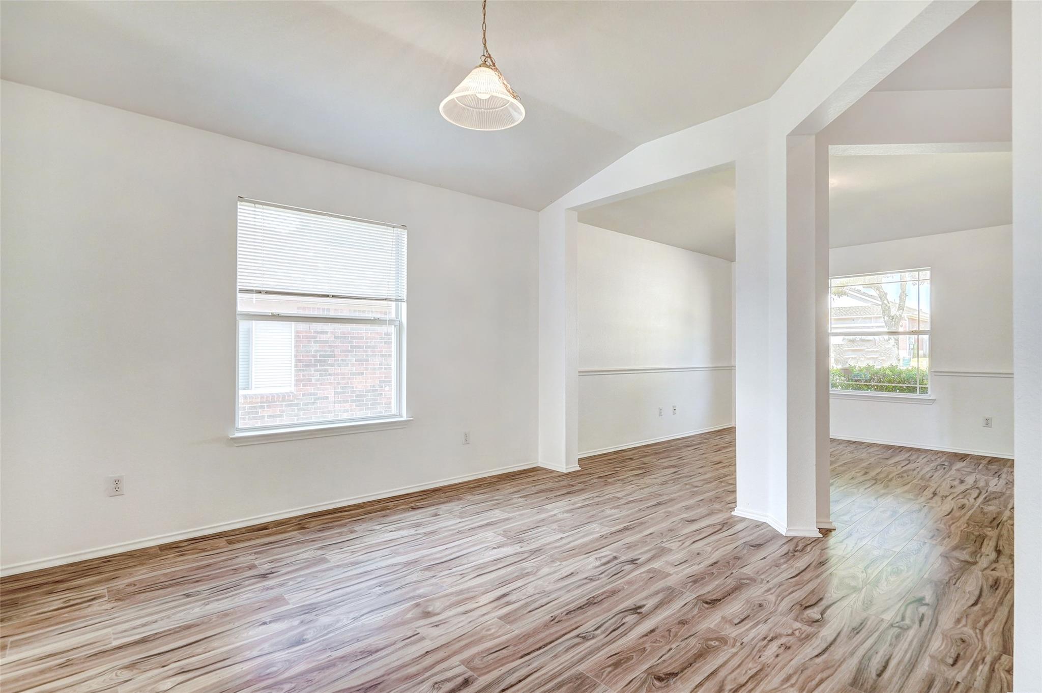 1305 Four Cabin Ct, Round Rock, TX 78665