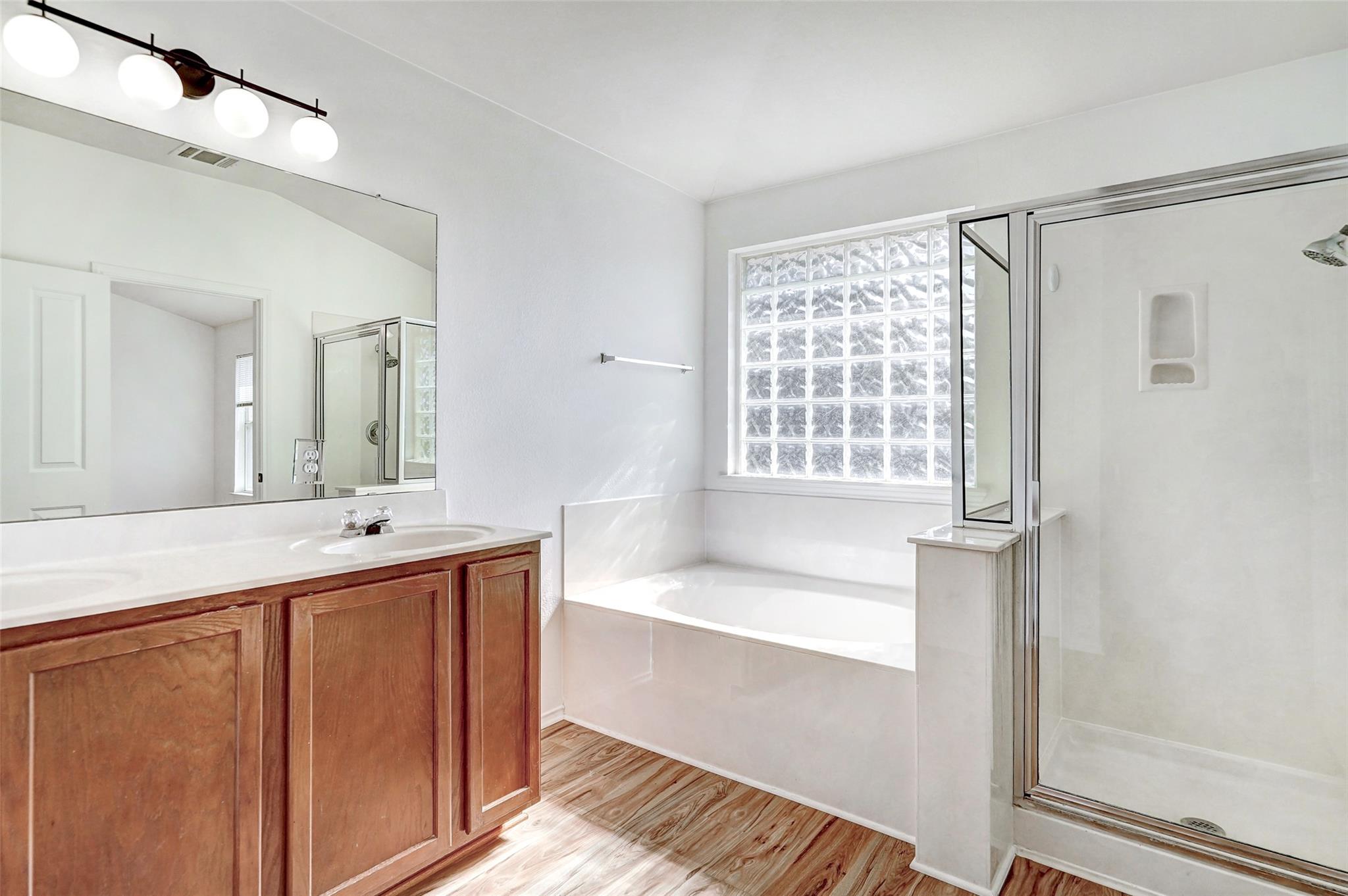 1305 Four Cabin Ct, Round Rock, TX 78665