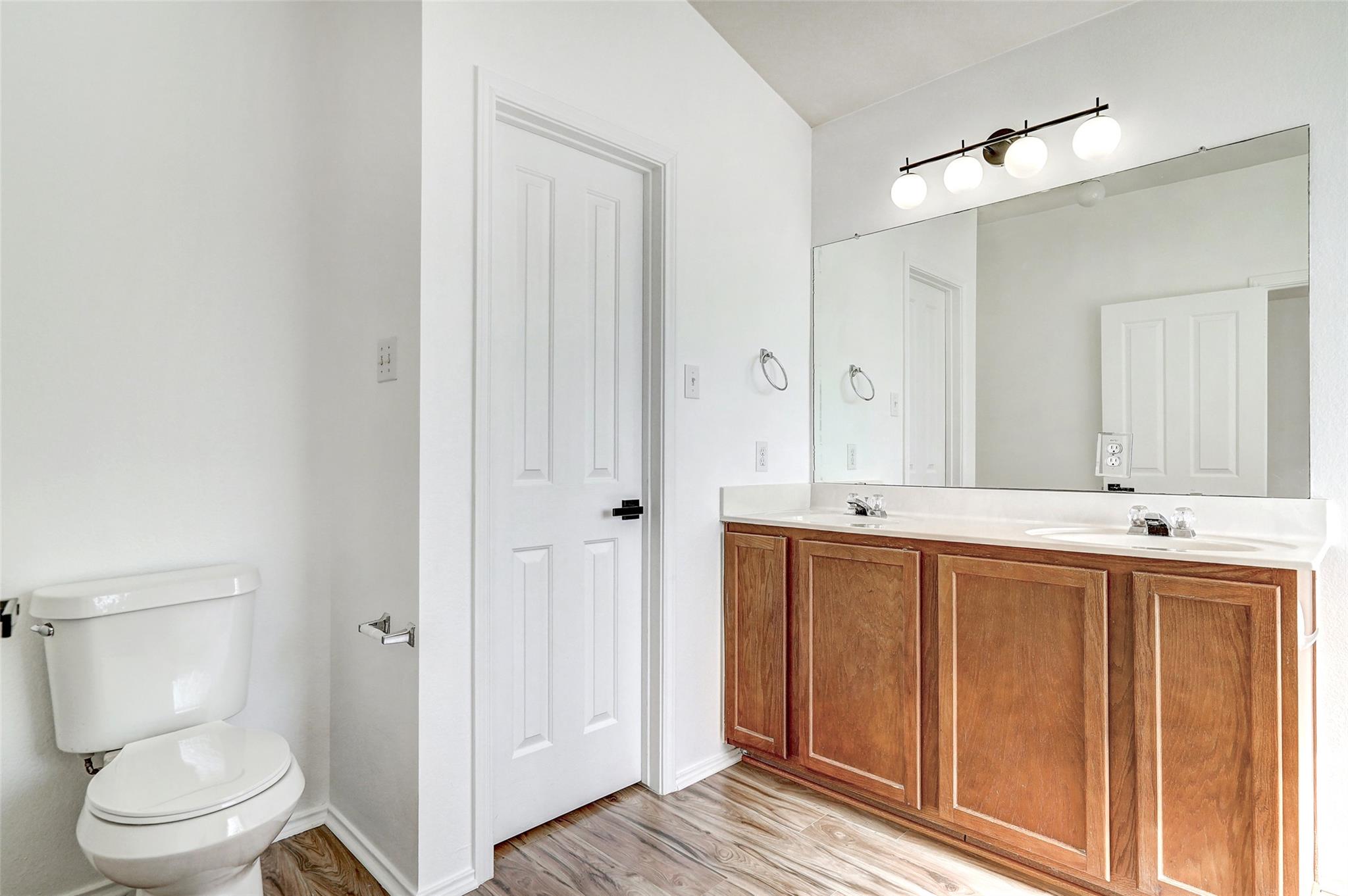 1305 Four Cabin Ct, Round Rock, TX 78665