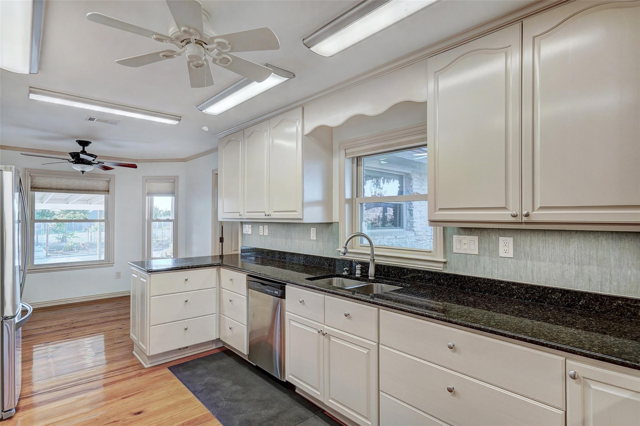 800 County Road 117, Round Rock, TX 78665