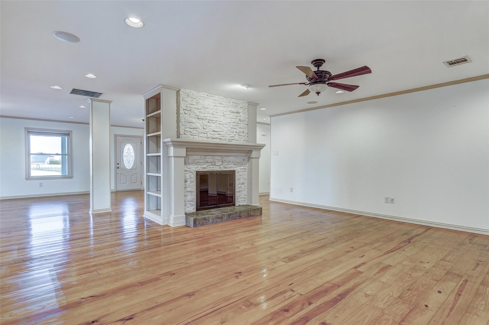 800 County Road 117, Round Rock, TX 78665
