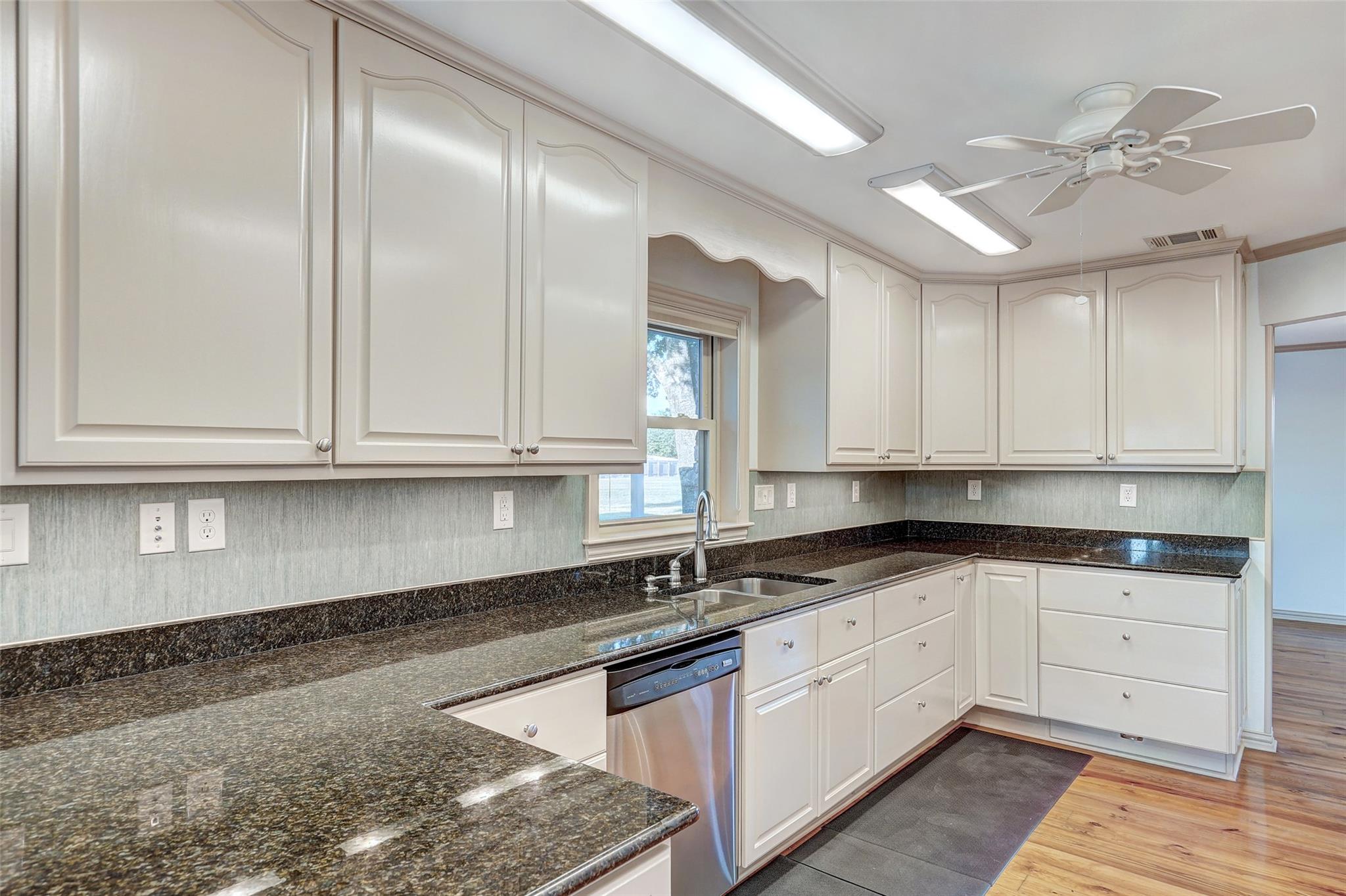 800 County Road 117, Round Rock, TX 78665