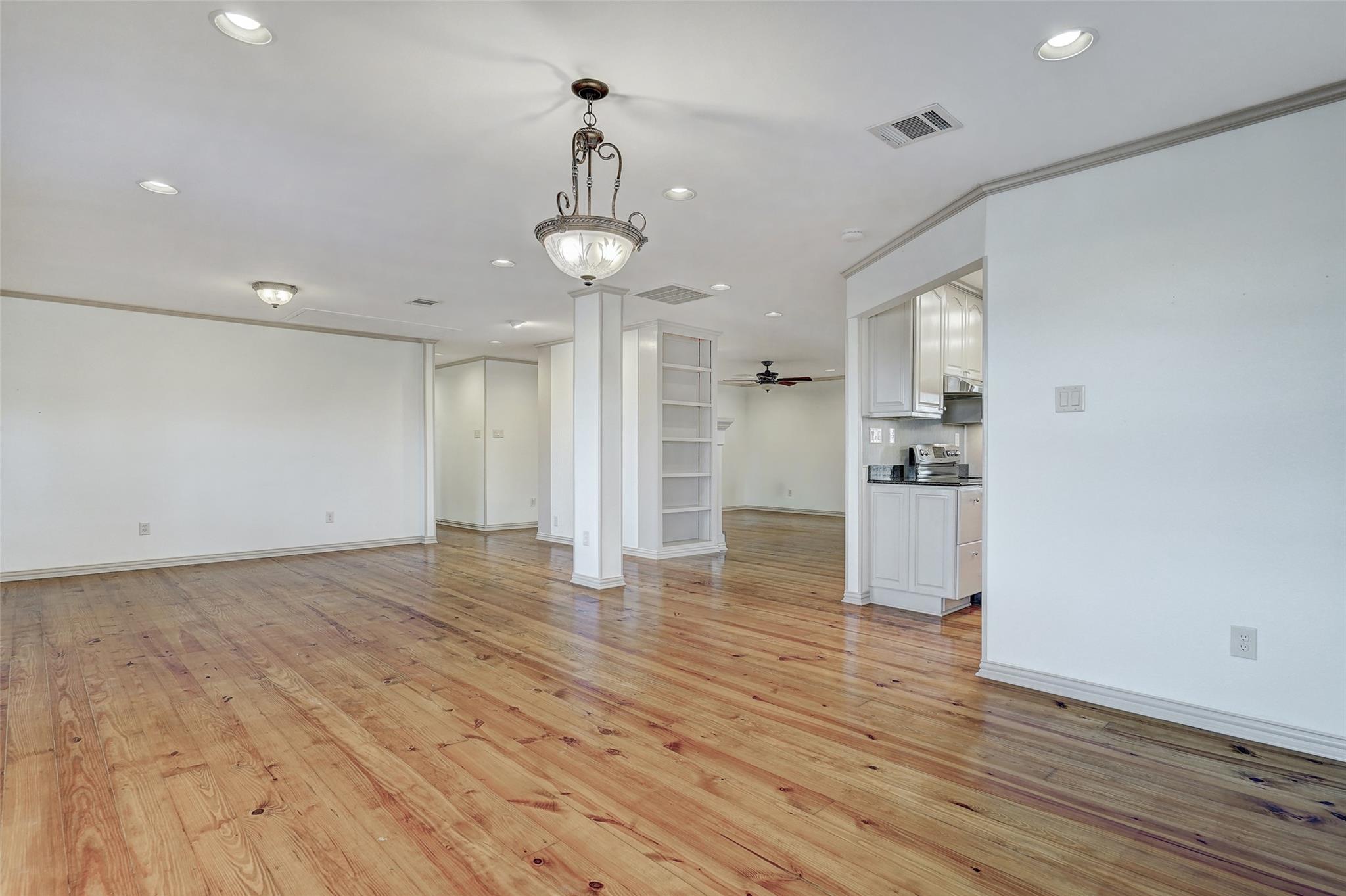 800 County Road 117, Round Rock, TX 78665
